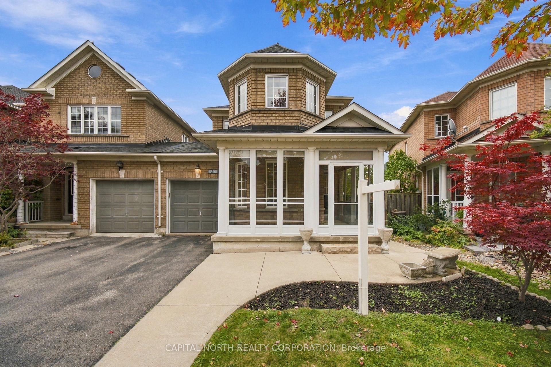 Photo of 21 Walkview Crescent