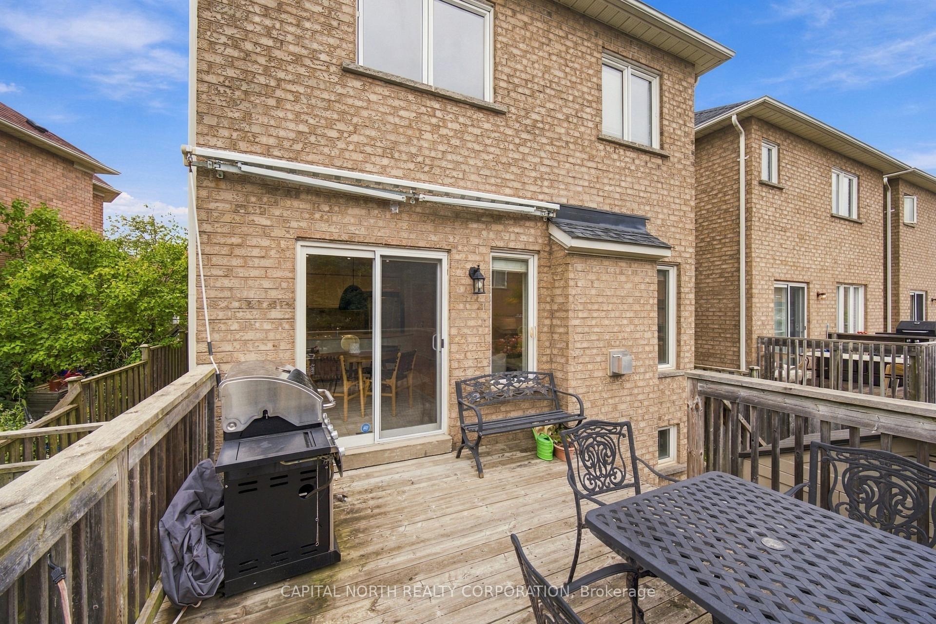 Photo 33 of 21 Walkview Crescent, Richmond Hill, Oak Ridges — HOMEH
