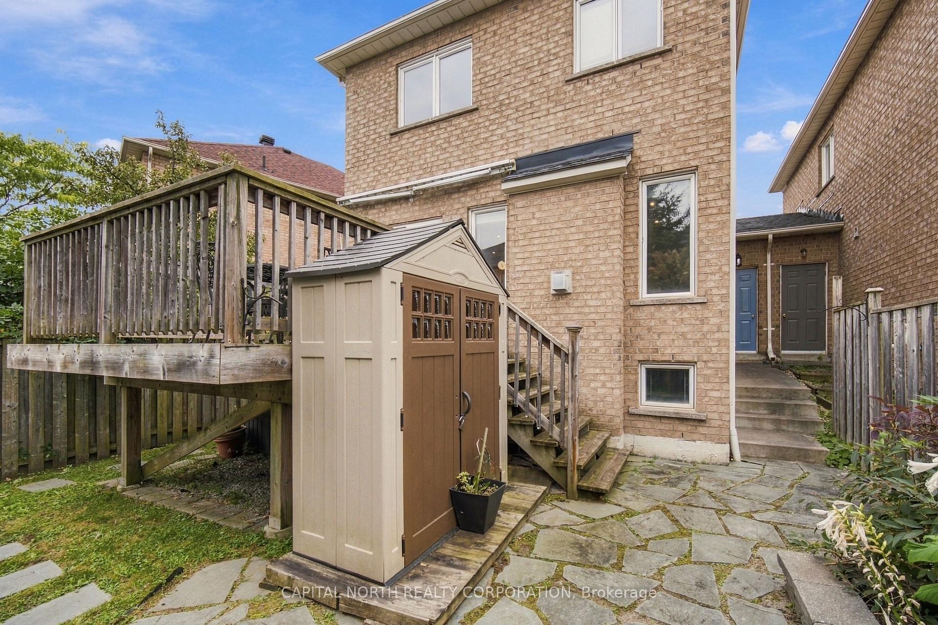 Photo 35 of 21 Walkview Crescent, Richmond Hill, Oak Ridges — HOMEH
