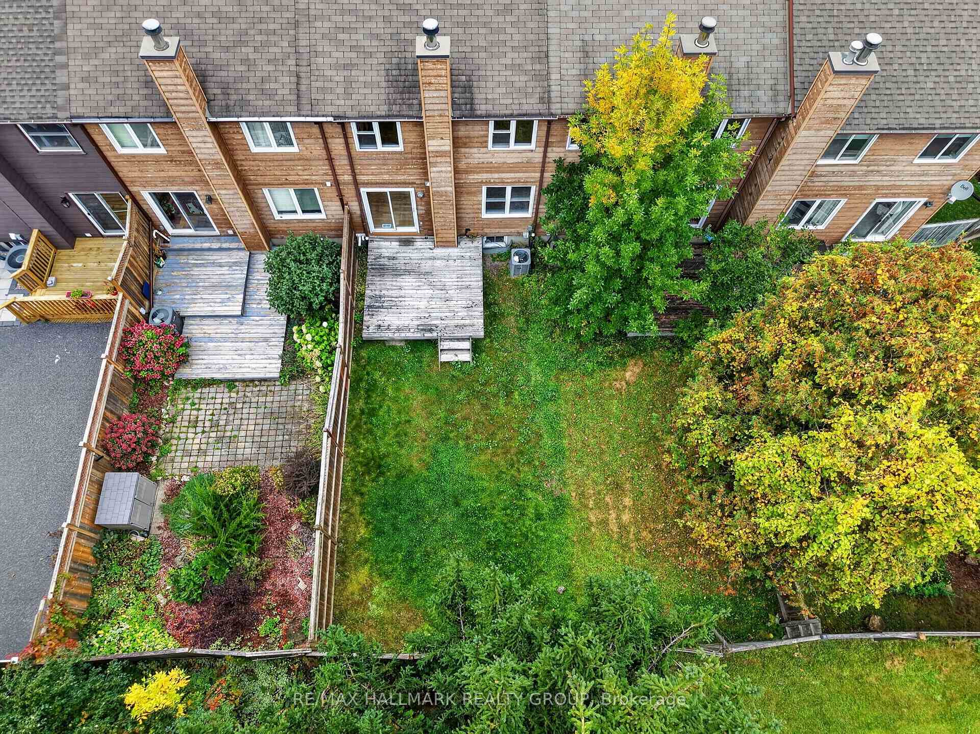 Photo 41 of 49 Robarts Crescent, Ottawa, Kanata - Katimavik — HOMEH