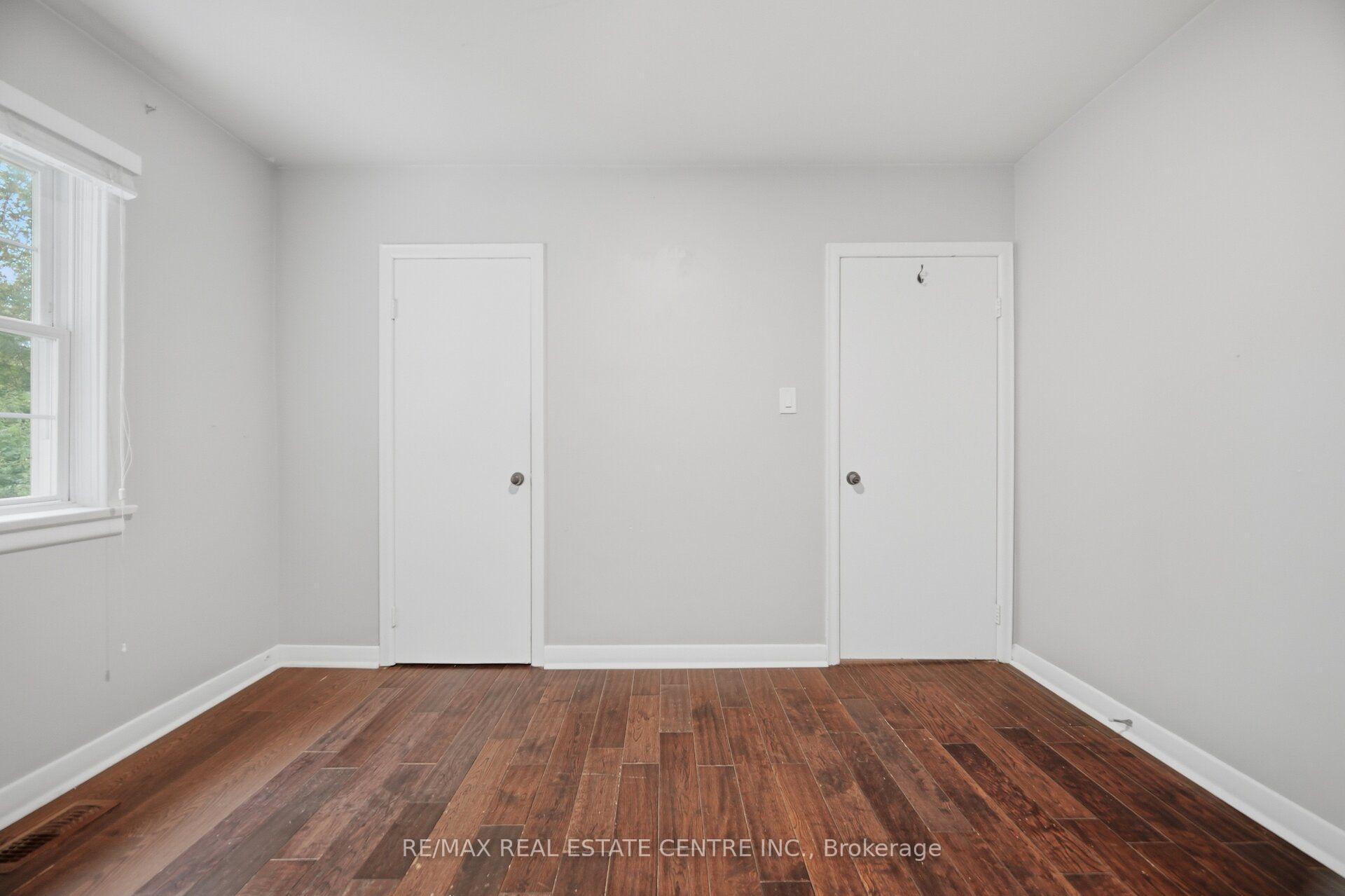 Photo 18 of 4 Lincoln Crescent, Guelph, St. George's — HOMEH