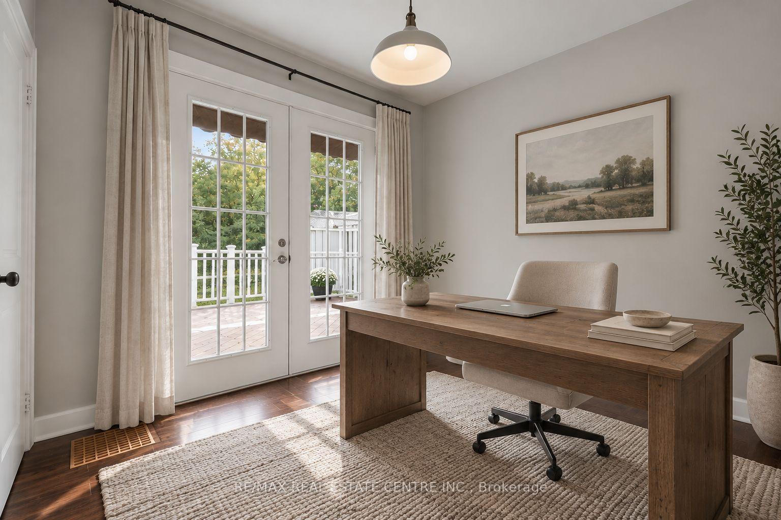Photo 19 of 4 Lincoln Crescent, Guelph, St. George's — HOMEH