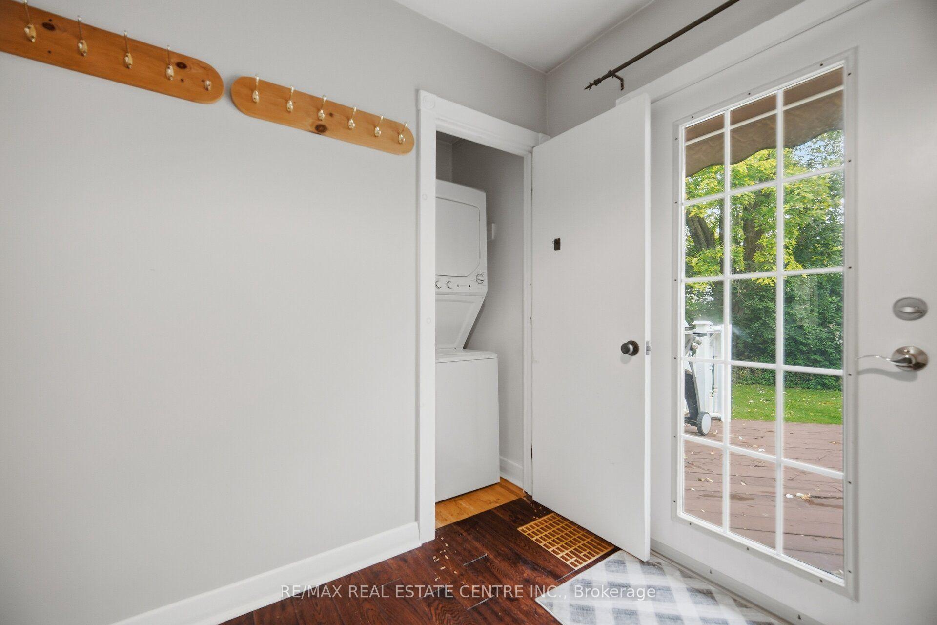 Photo 21 of 4 Lincoln Crescent, Guelph, St. George's — HOMEH