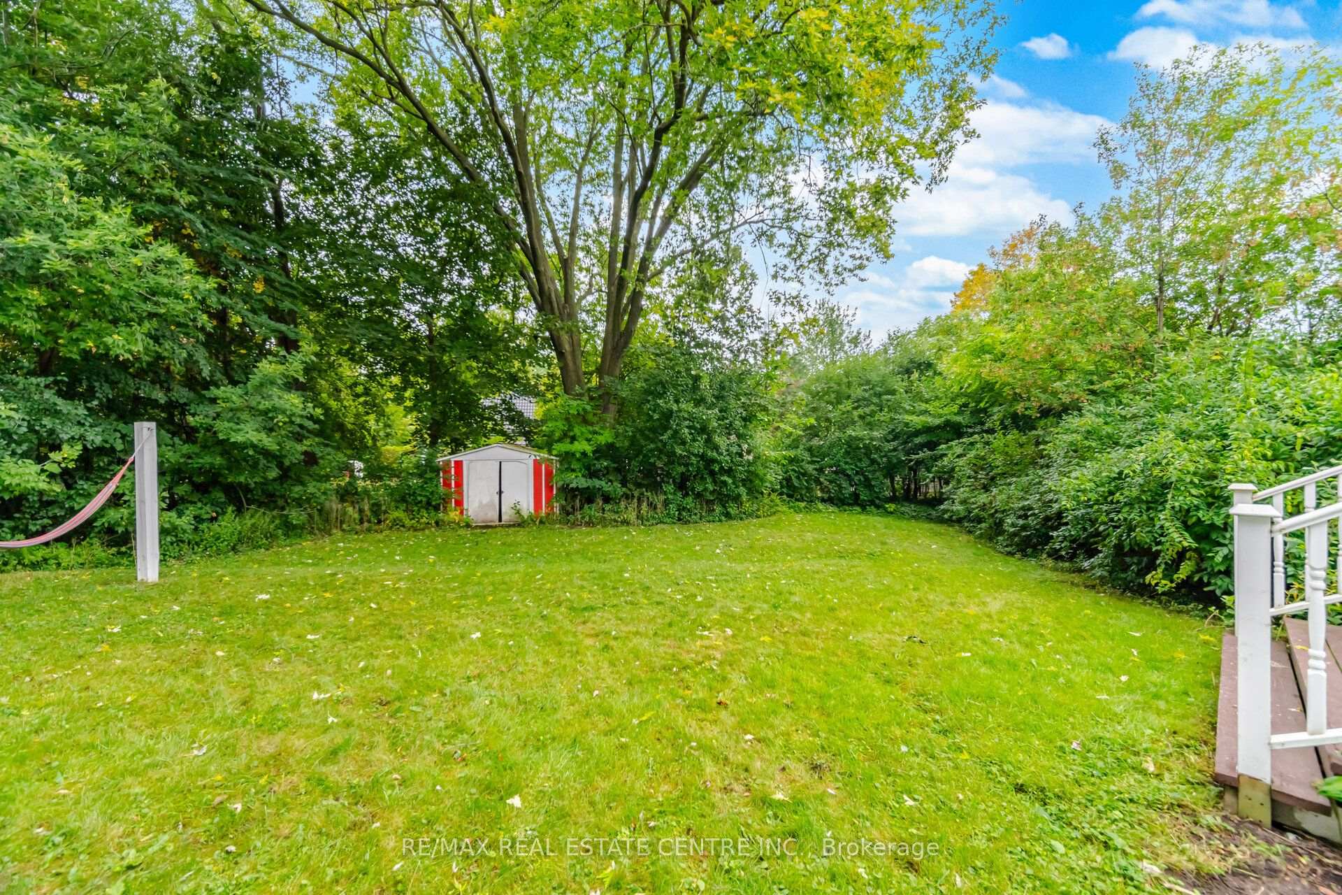 Photo 47 of 4 Lincoln Crescent, Guelph, St. George's — HOMEH