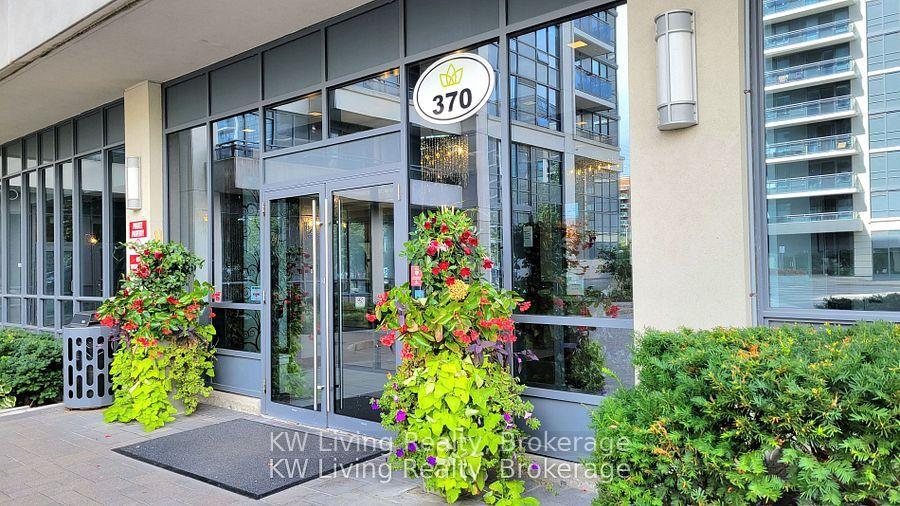 Photo 2 of Unit 802, 370 Hwy 7 E, Richmond Hill, Doncrest — HOMEH