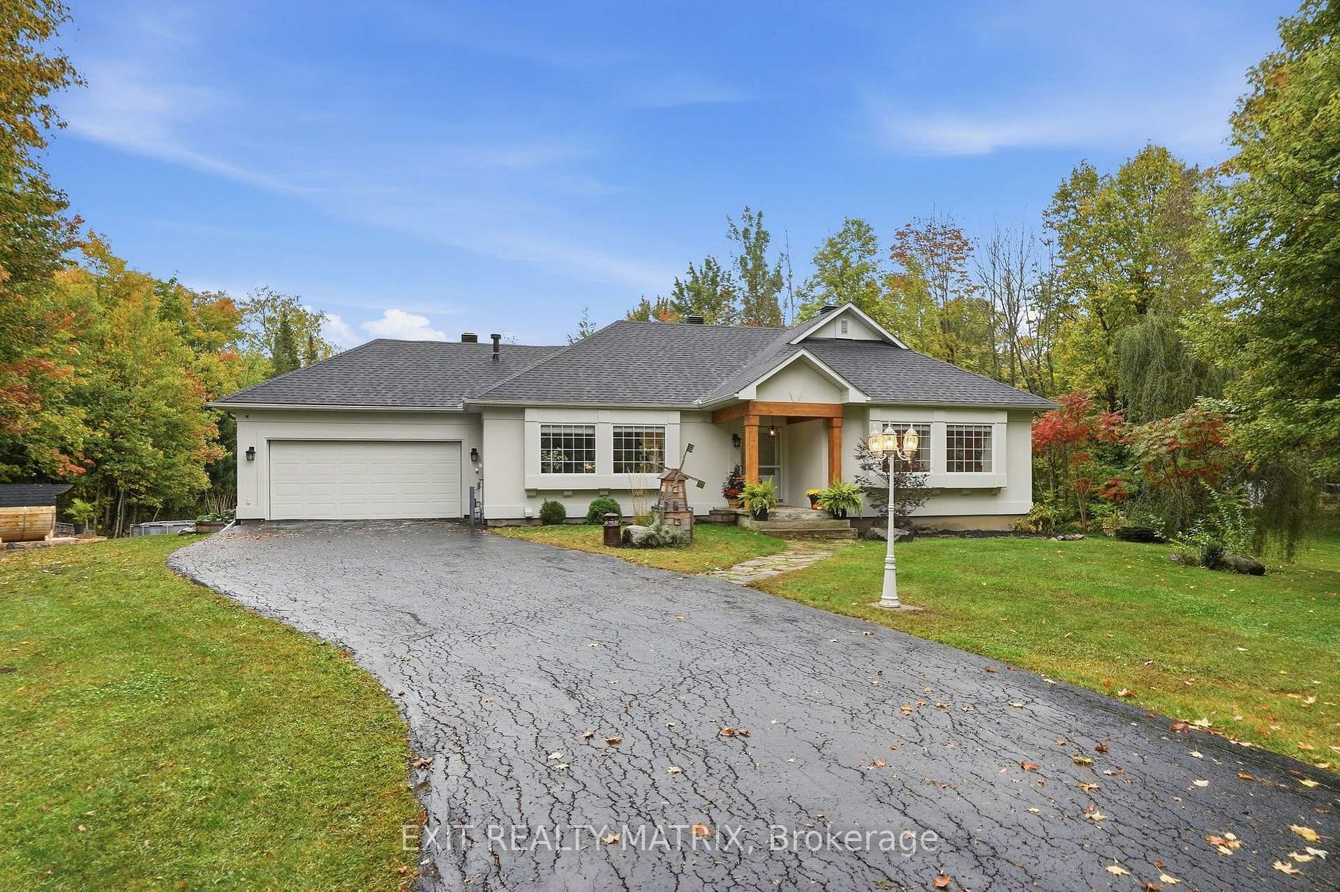 Photo 1 of 710 Du Parc Road, Champlain, L'Orignal — HOMEH