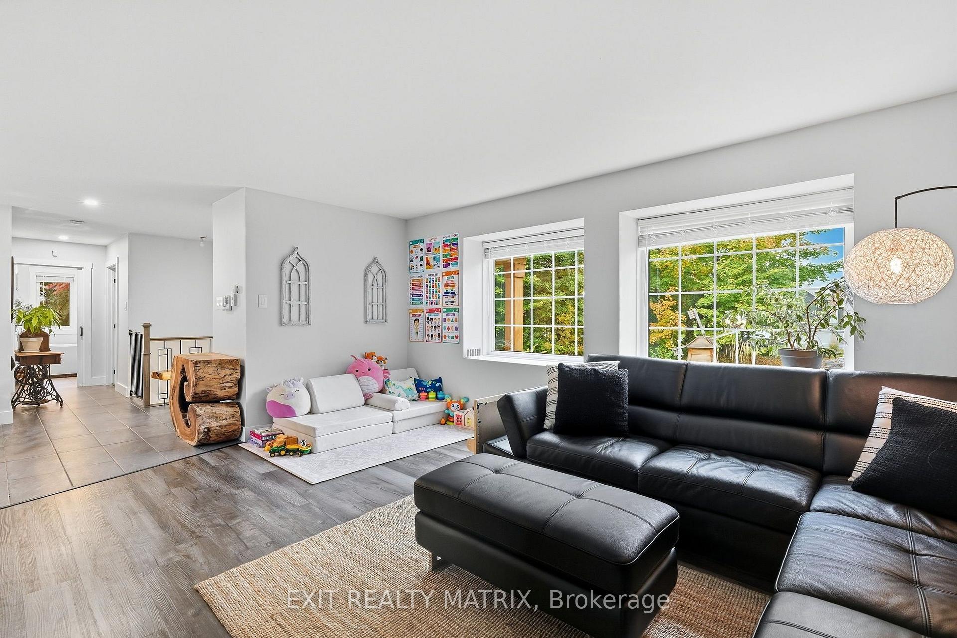 Photo 8 of 710 Du Parc Road, Champlain, L'Orignal — HOMEH