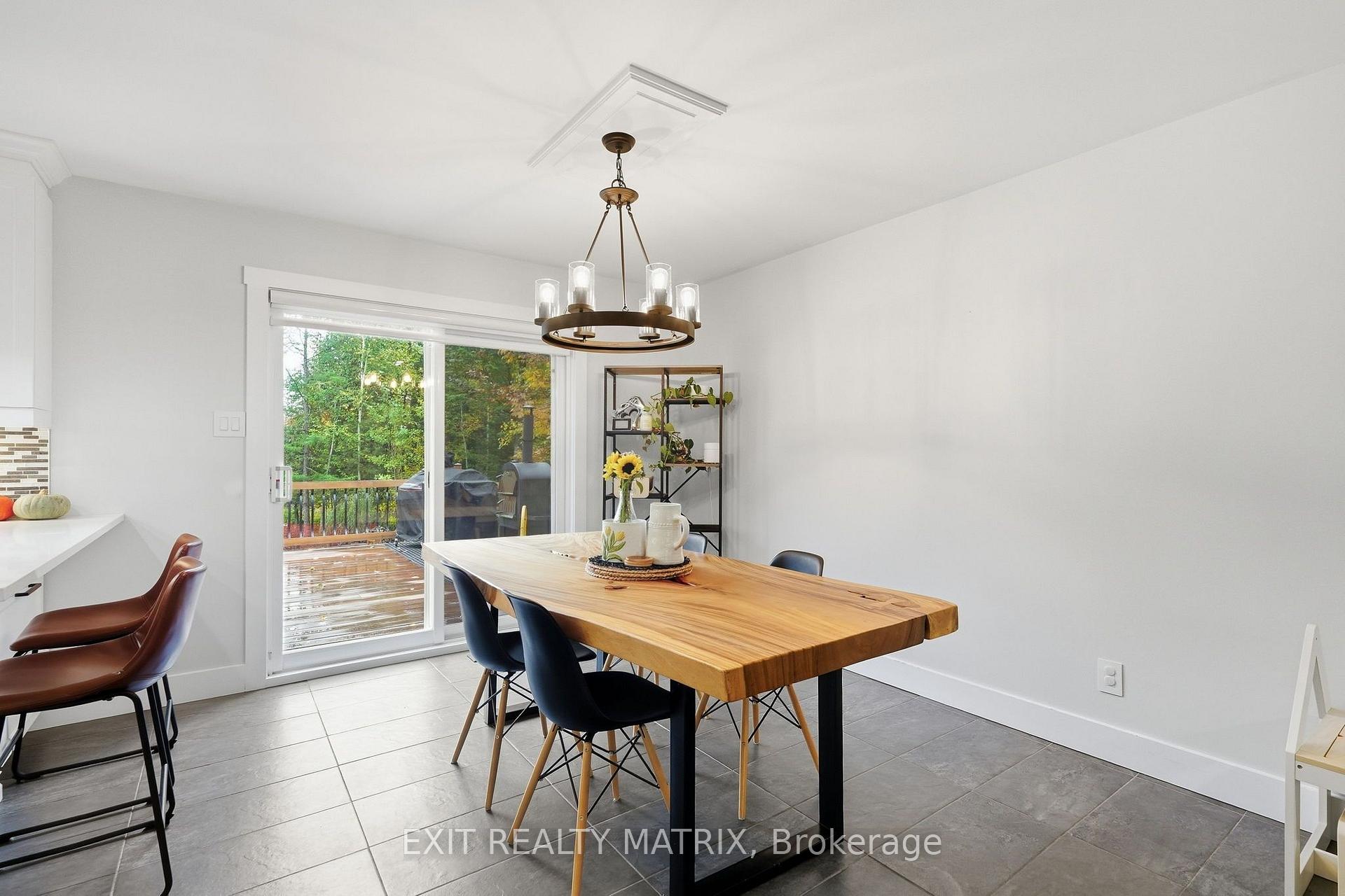 Photo 9 of 710 Du Parc Road, Champlain, L'Orignal — HOMEH