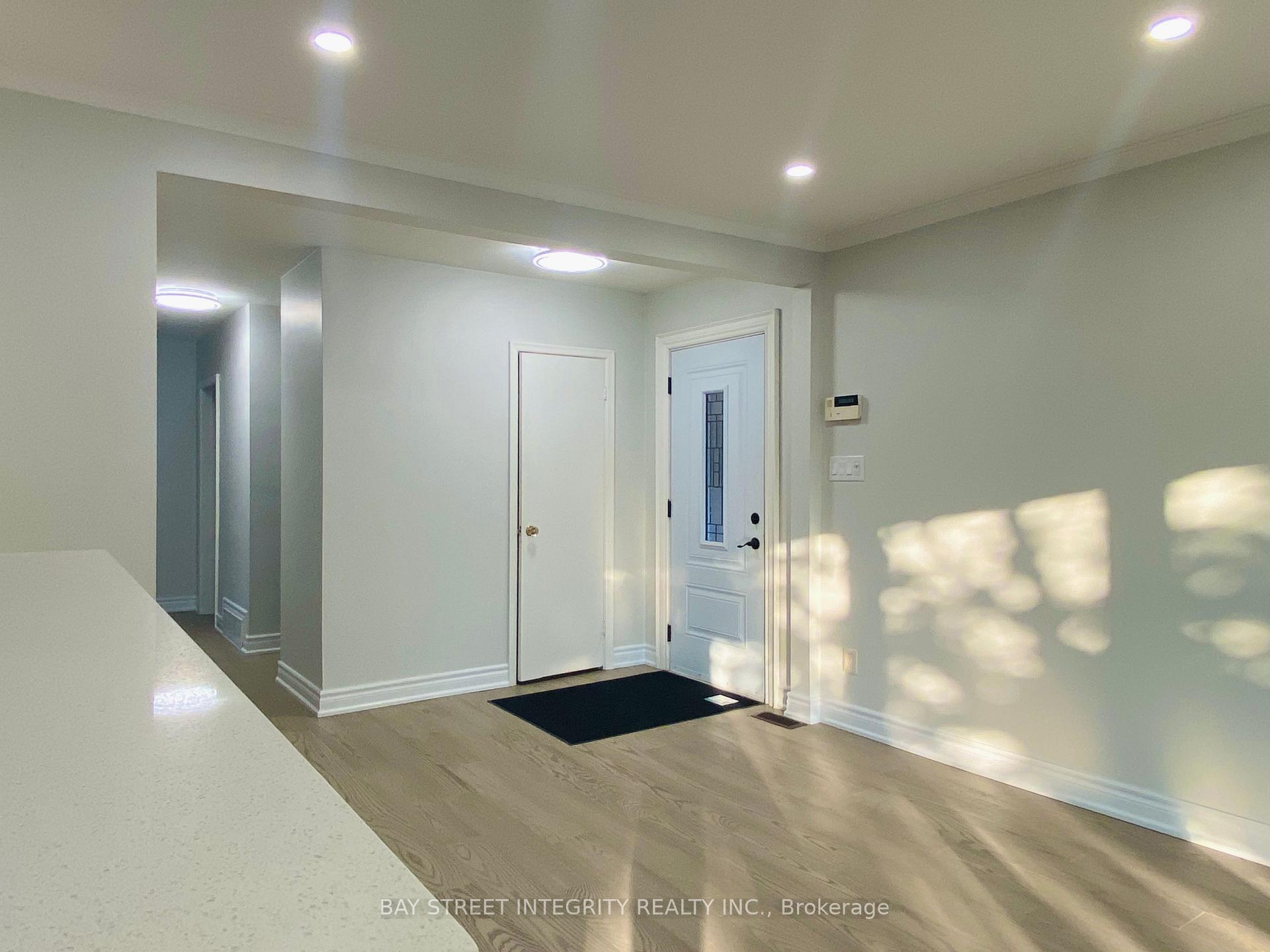 Photo 3 of 207 Maple Avenue, Richmond Hill, Harding — HOMEH