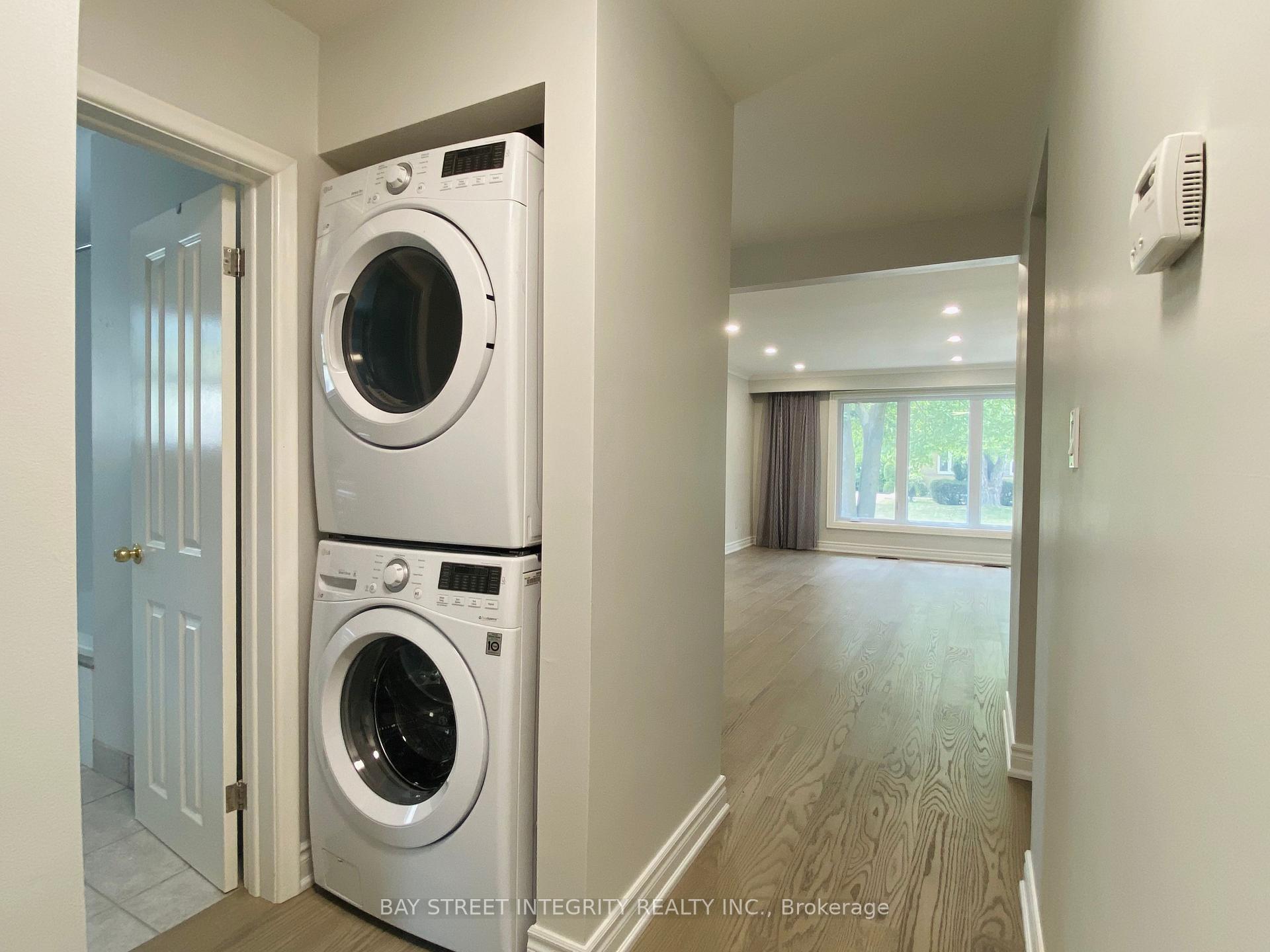 Photo 4 of 207 Maple Avenue, Richmond Hill, Harding — HOMEH