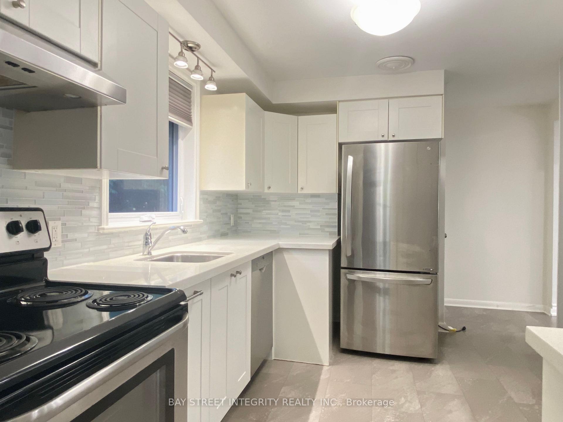 Photo 6 of 207 Maple Avenue, Richmond Hill, Harding — HOMEH