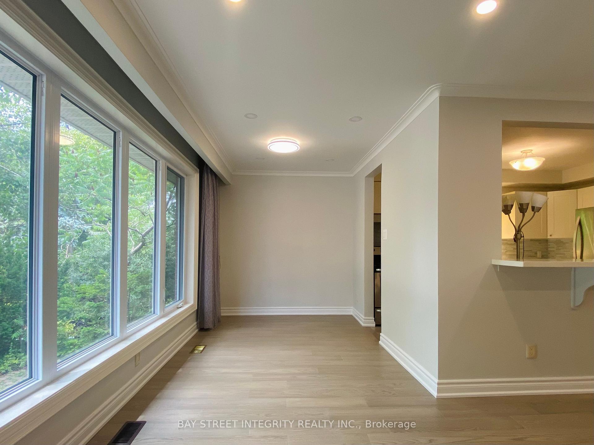 Photo 9 of 207 Maple Avenue, Richmond Hill, Harding — HOMEH