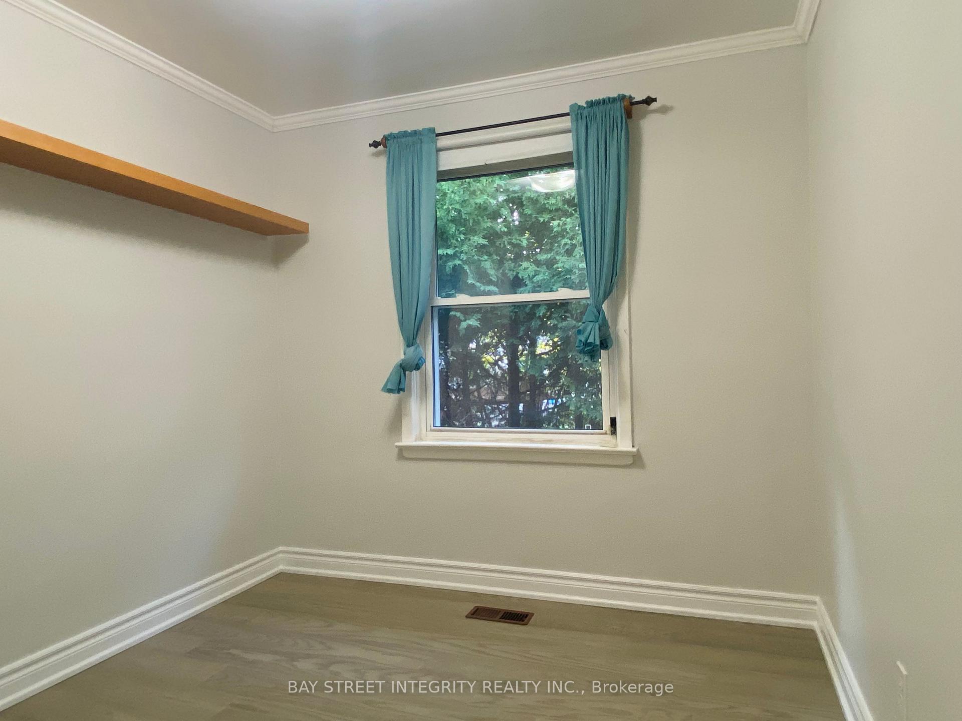 Photo 12 of 207 Maple Avenue, Richmond Hill, Harding — HOMEH