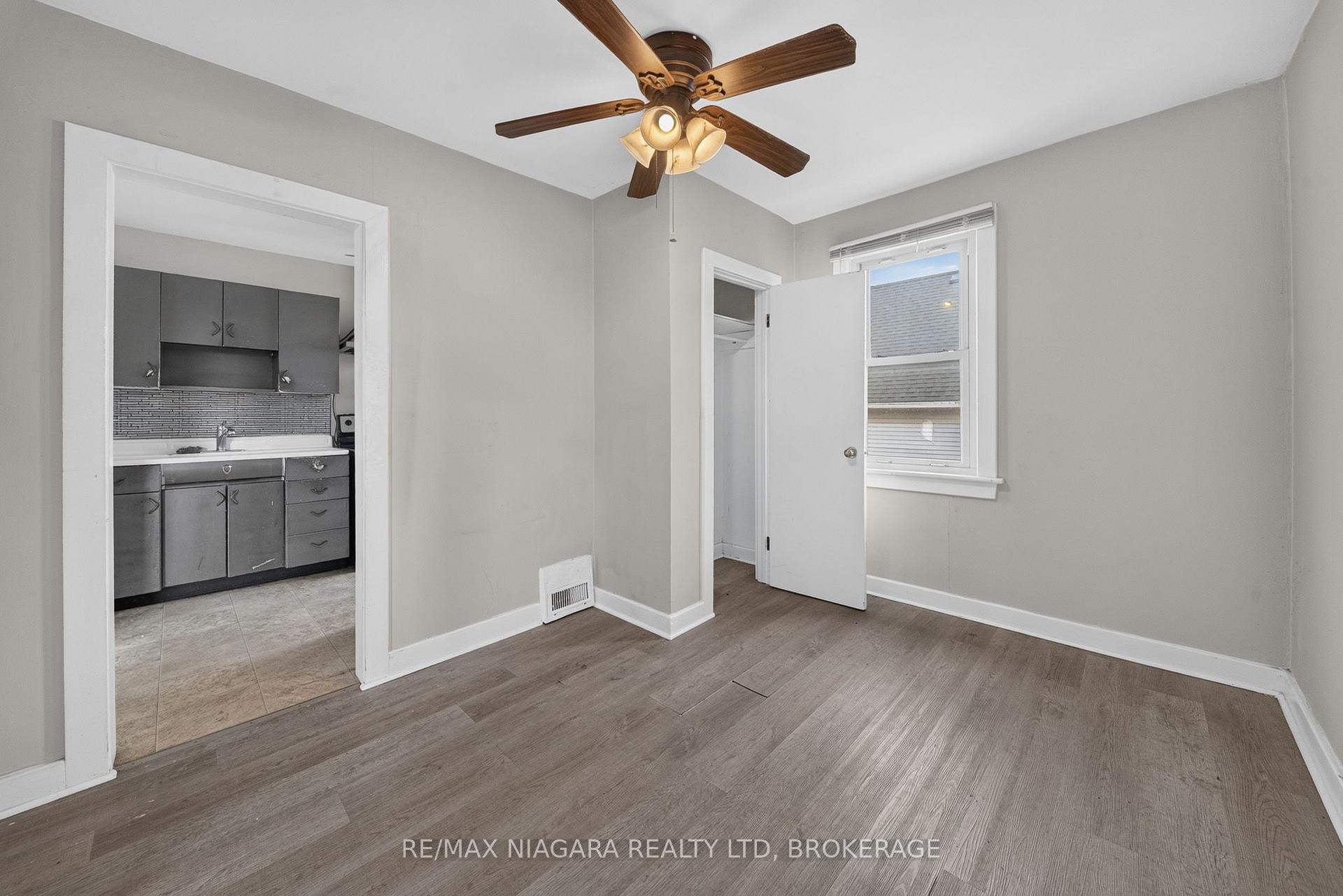 Photo 33 of 6520 Barker Street, Niagara Falls, Dorchester — HOMEH