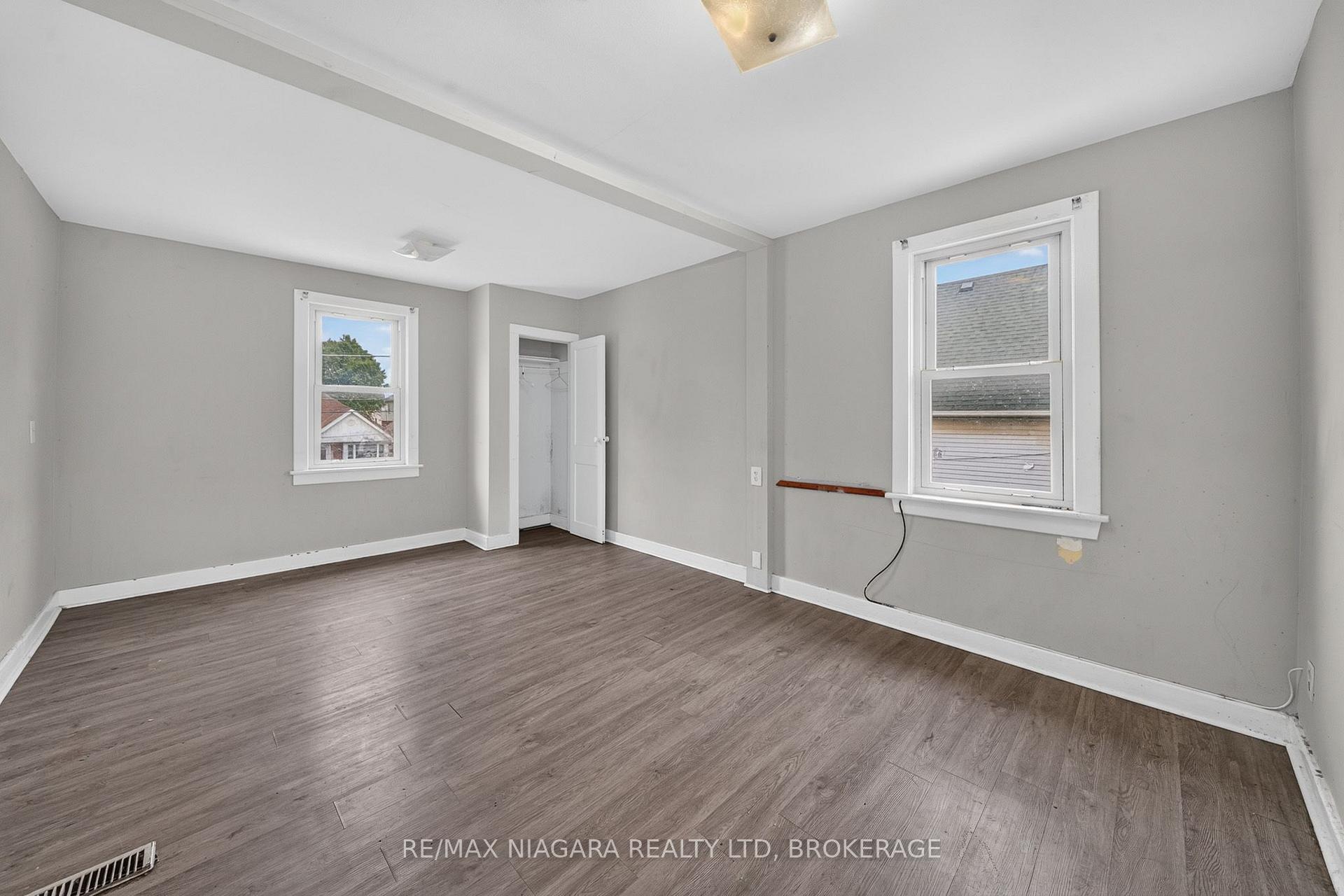 Photo 44 of 6520 Barker Street, Niagara Falls, Dorchester — HOMEH
