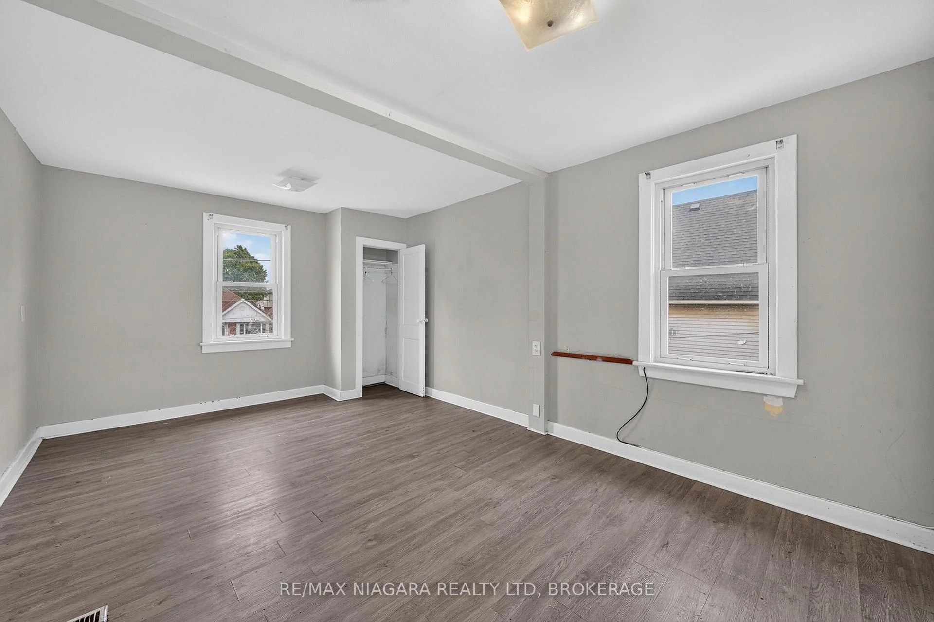 Photo 50 of 6520 Barker Street, Niagara Falls, Dorchester — HOMEH