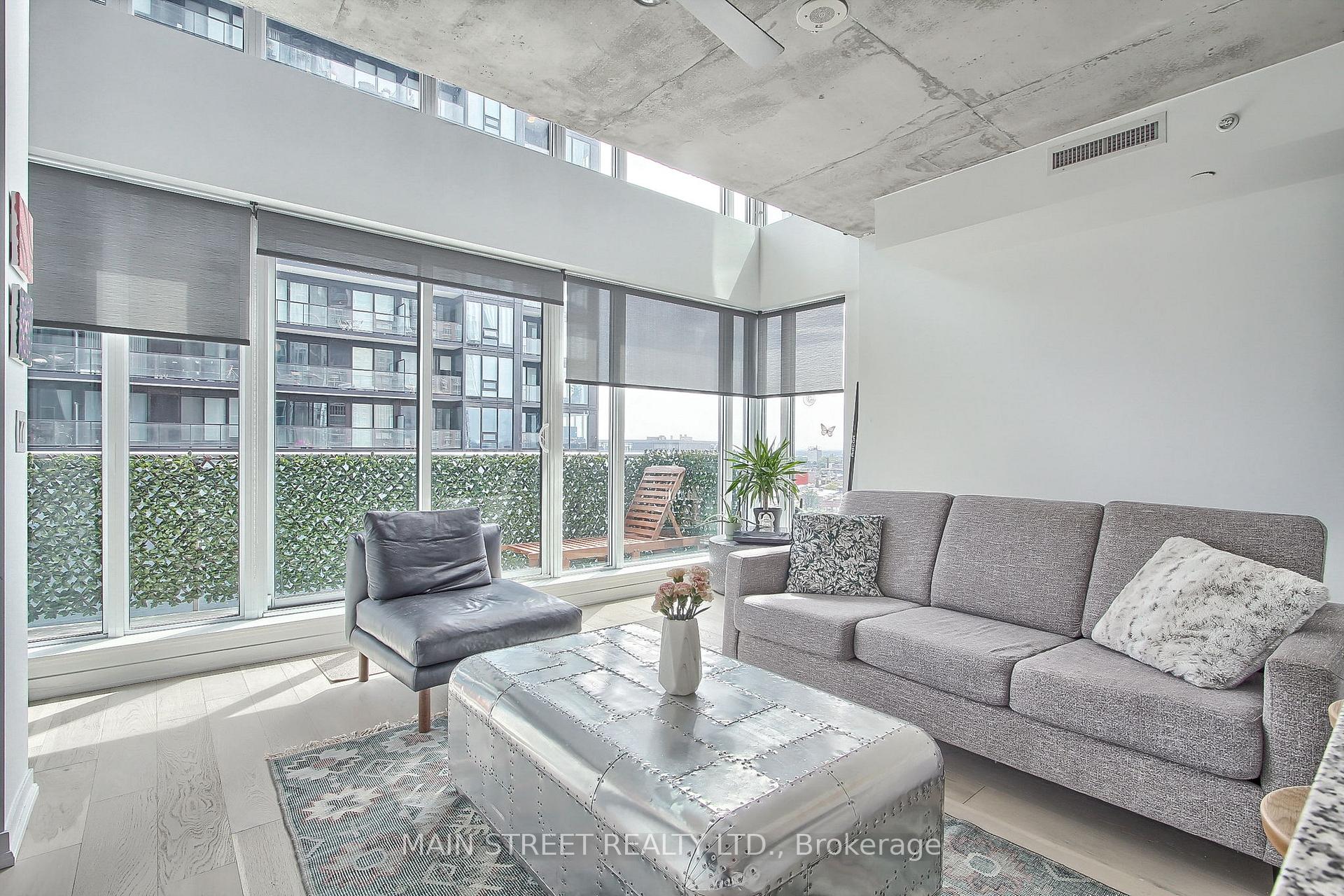 Photo of Unit 1213, 150 East Liberty Street
