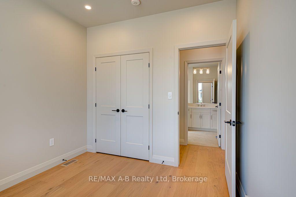 Photo 11 of 8 Orchard Drive, Stratford — HOMEH