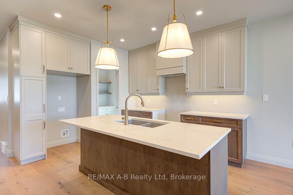 Photo 17 of 8 Orchard Drive, Stratford — HOMEH