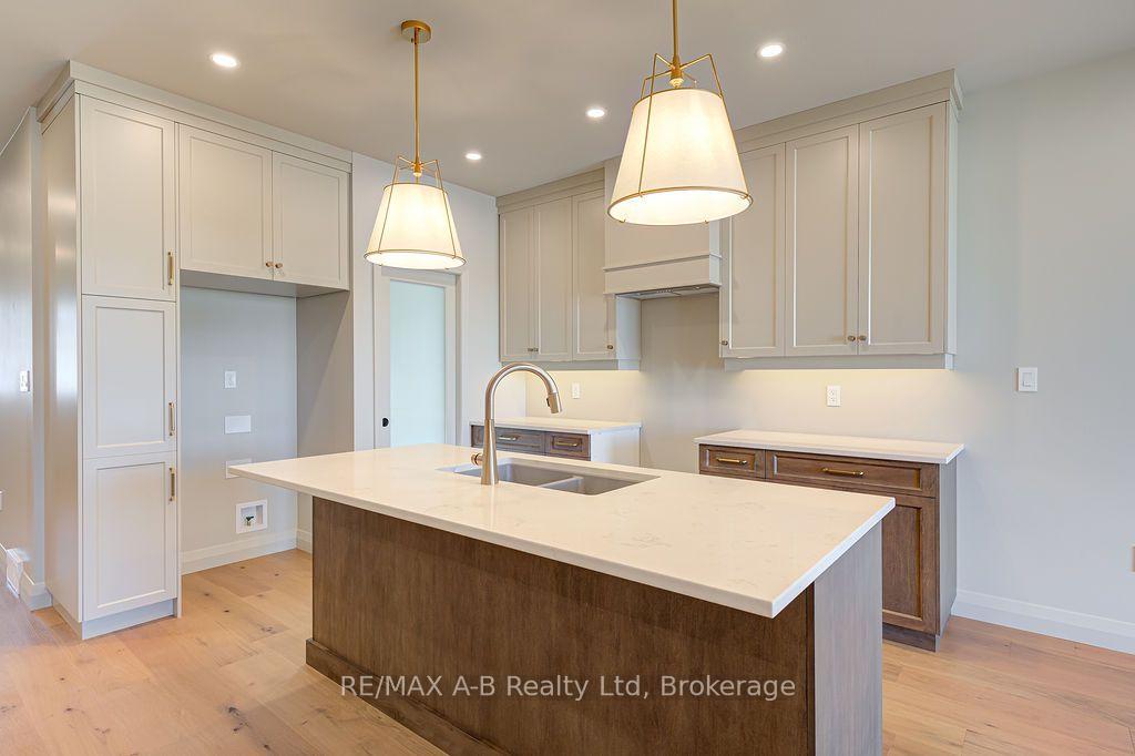 Photo 18 of 8 Orchard Drive, Stratford — HOMEH
