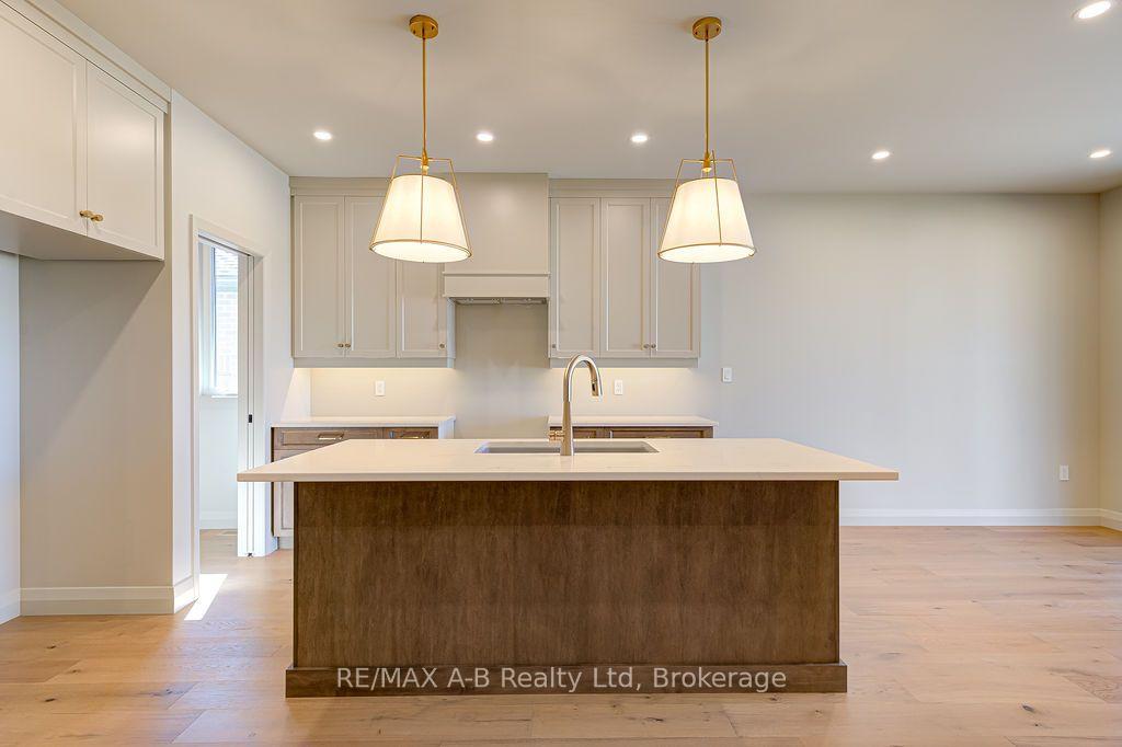 Photo 23 of 8 Orchard Drive, Stratford — HOMEH