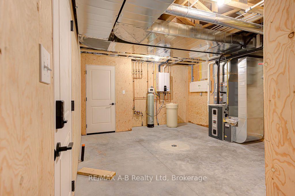 Photo 38 of 8 Orchard Drive, Stratford — HOMEH