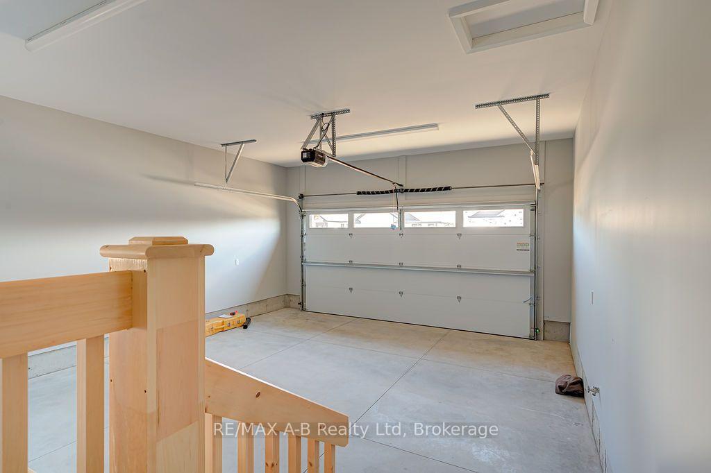 Photo 41 of 8 Orchard Drive, Stratford — HOMEH