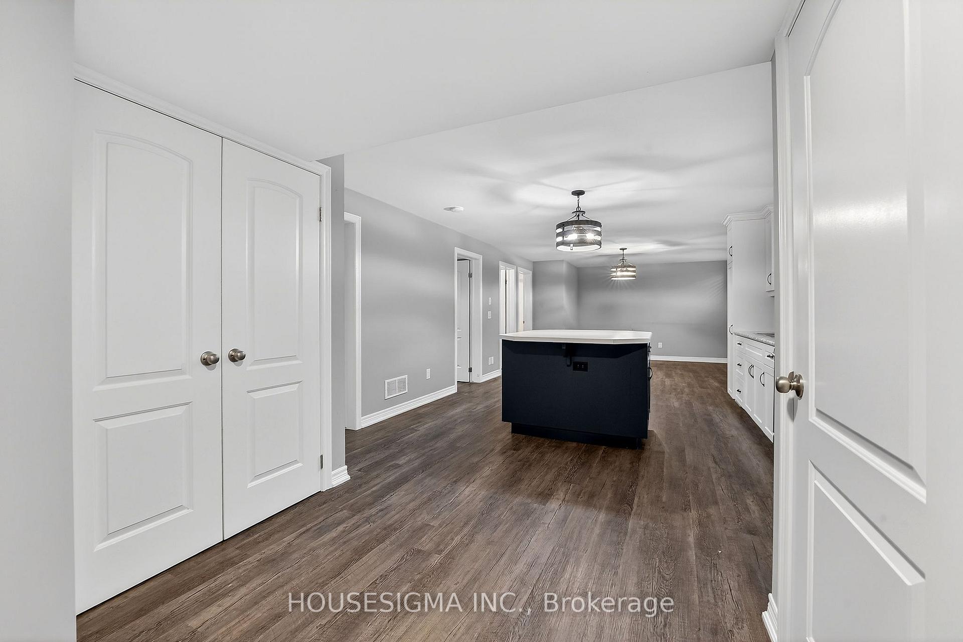 Photo 10 of 14 Lamb (Lower Level) Crescent, Thorold, Hurricane/Merrittville — HOMEH