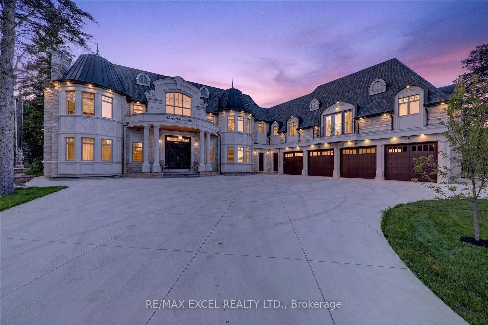 Photo of 28 Personna Boulevard