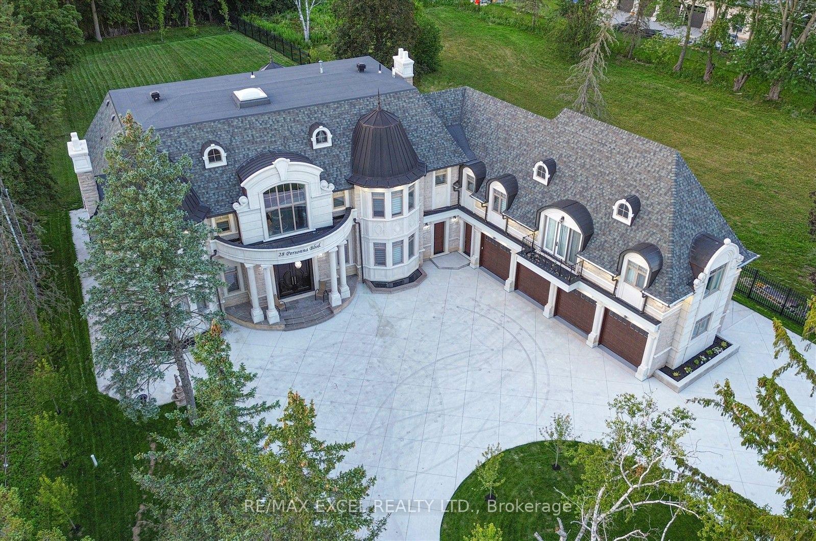 Photo 2 of 28 Personna Boulevard, Markham, Devil's Elbow — HOMEH