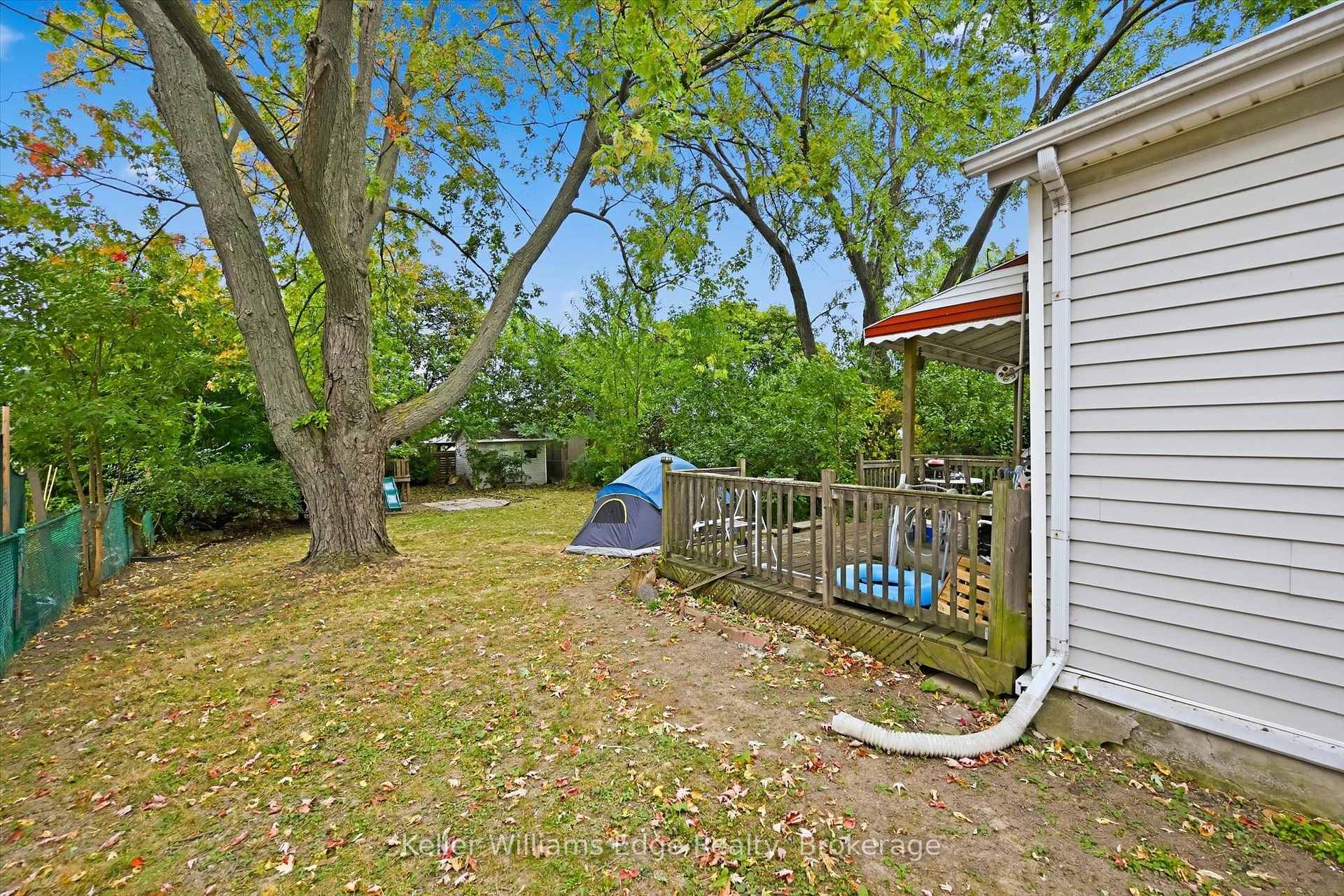 Photo 3 of 24 Brucedale Avenue W, Hamilton, Southam — HOMEH