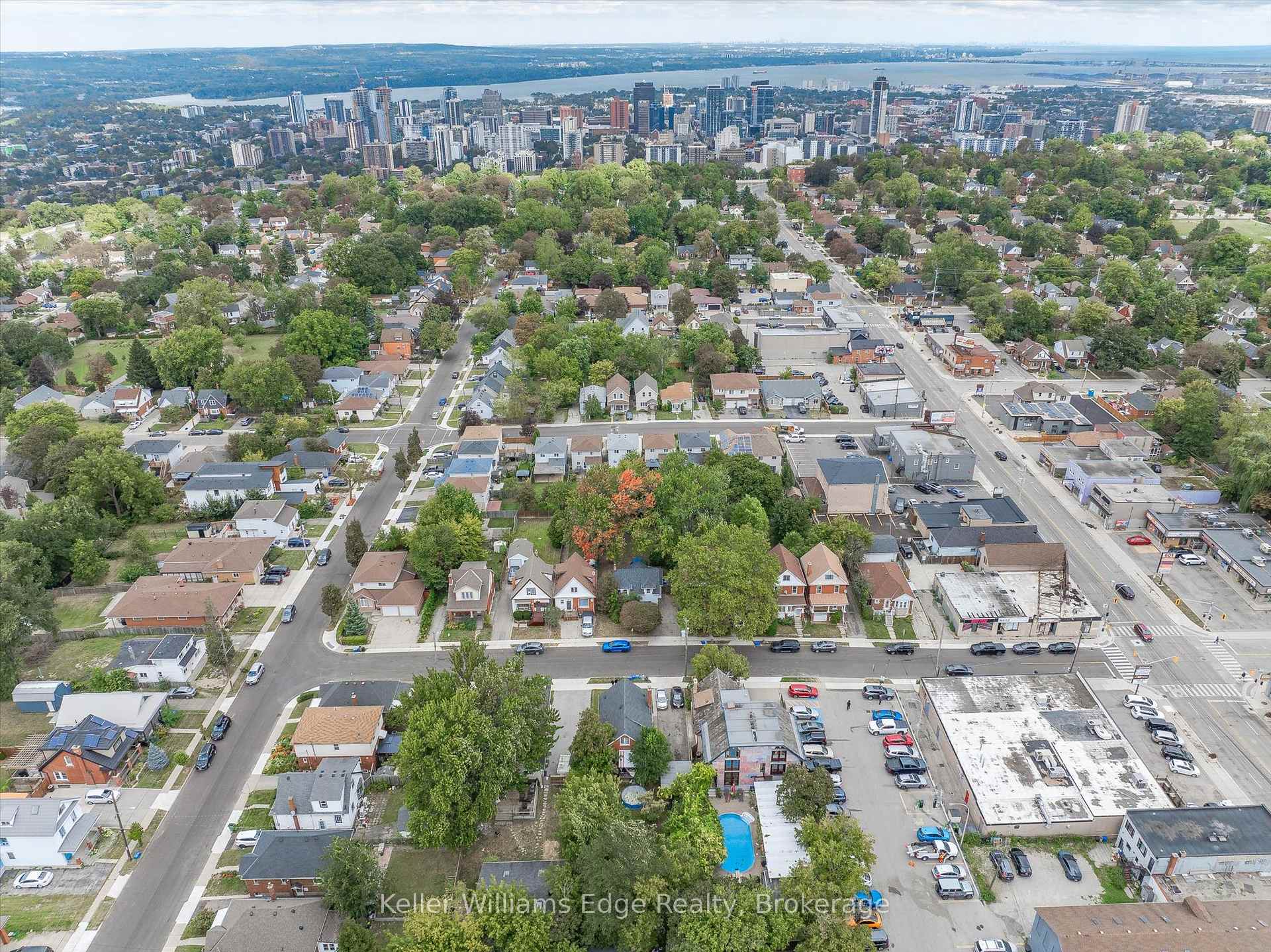Photo 10 of 24 Brucedale Avenue W, Hamilton, Southam — HOMEH