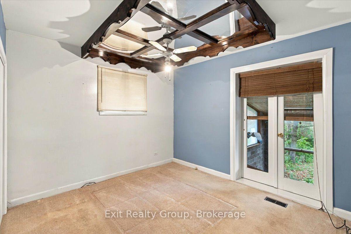Photo 10 of 102 Orchard Drive, Belleville, Belleville Ward — HOMEH