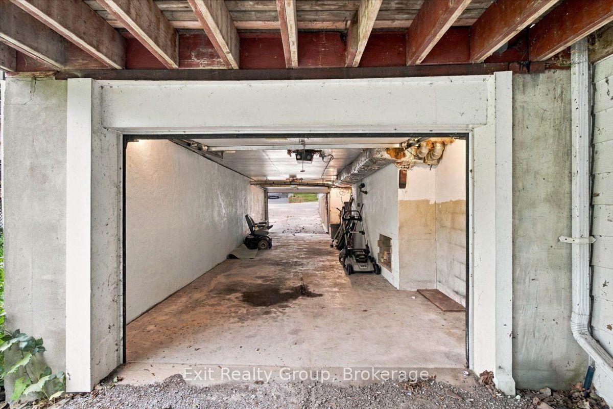 Photo 27 of 102 Orchard Drive, Belleville, Belleville Ward — HOMEH
