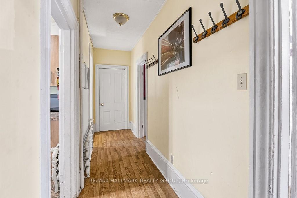 Photo 6 of Unit 2, 155 Stewart Street, Ottawa, Sandy Hill — HOMEH