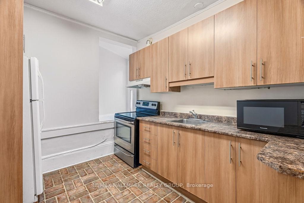Photo 7 of Unit 2, 155 Stewart Street, Ottawa, Sandy Hill — HOMEH