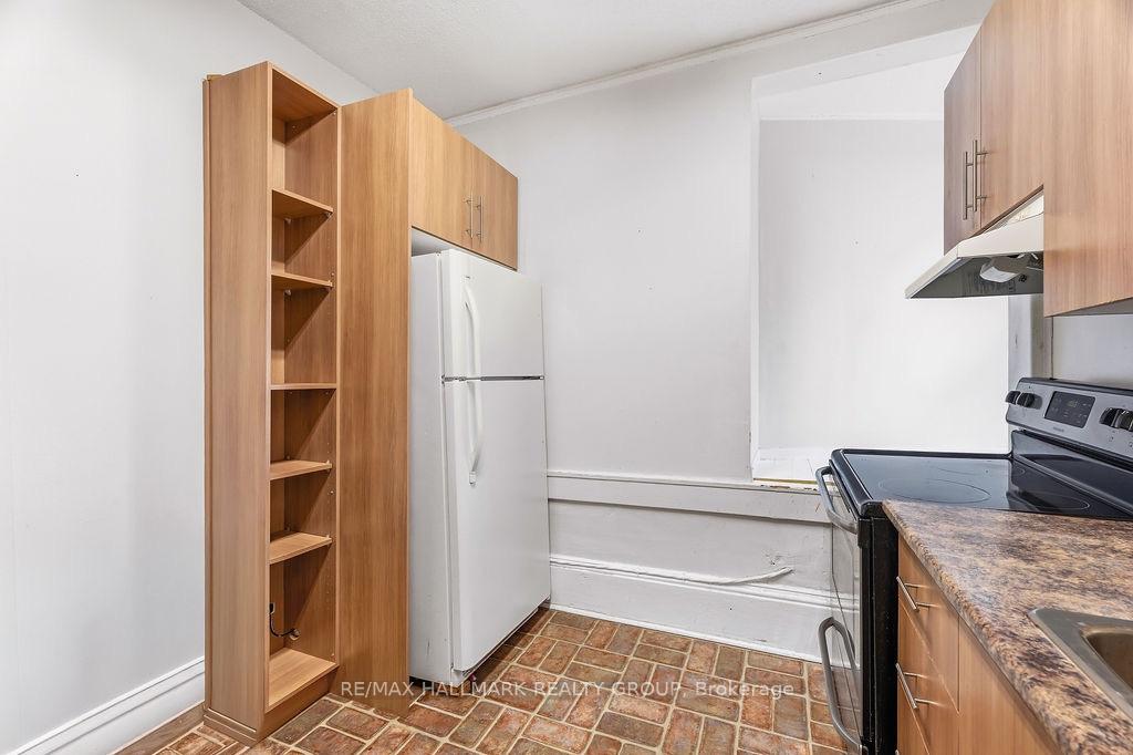 Photo 8 of Unit 2, 155 Stewart Street, Ottawa, Sandy Hill — HOMEH