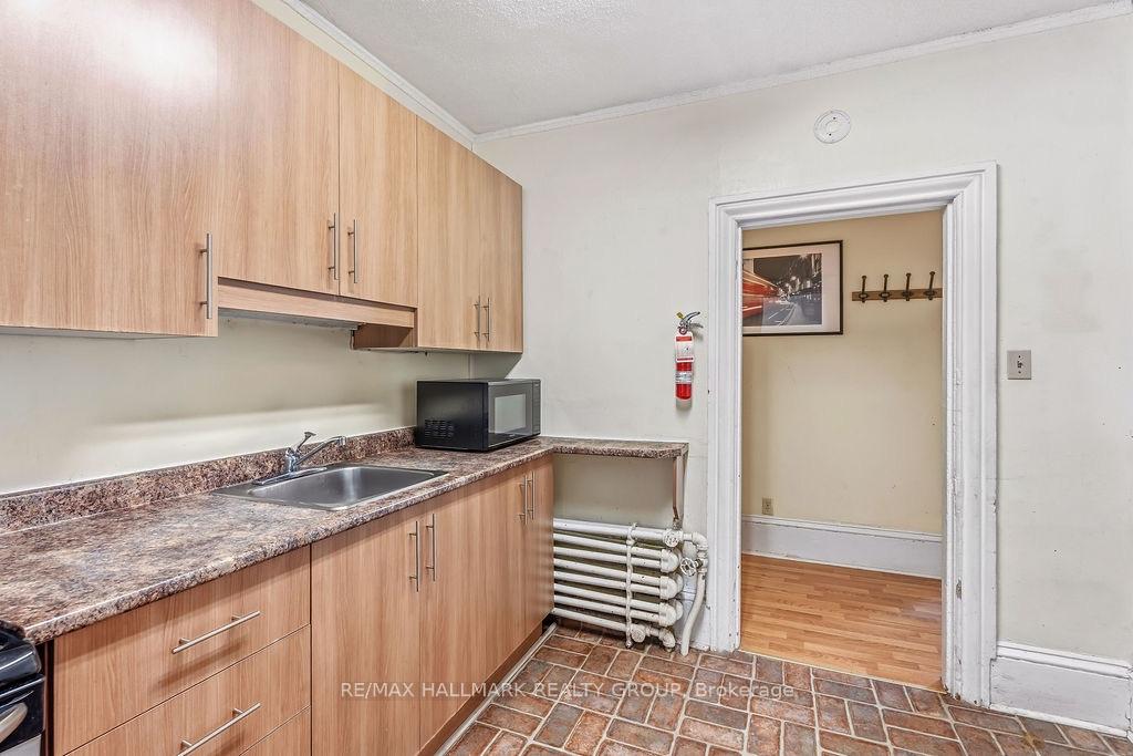 Photo 9 of Unit 2, 155 Stewart Street, Ottawa, Sandy Hill — HOMEH