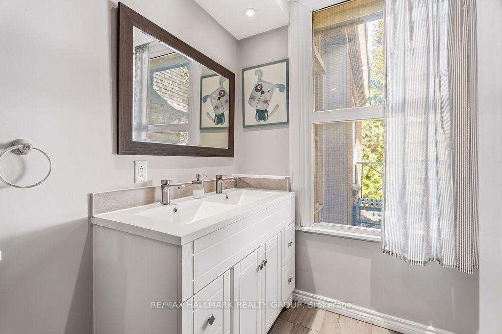 Photo 20 of Unit 2, 155 Stewart Street, Ottawa, Sandy Hill — HOMEH
