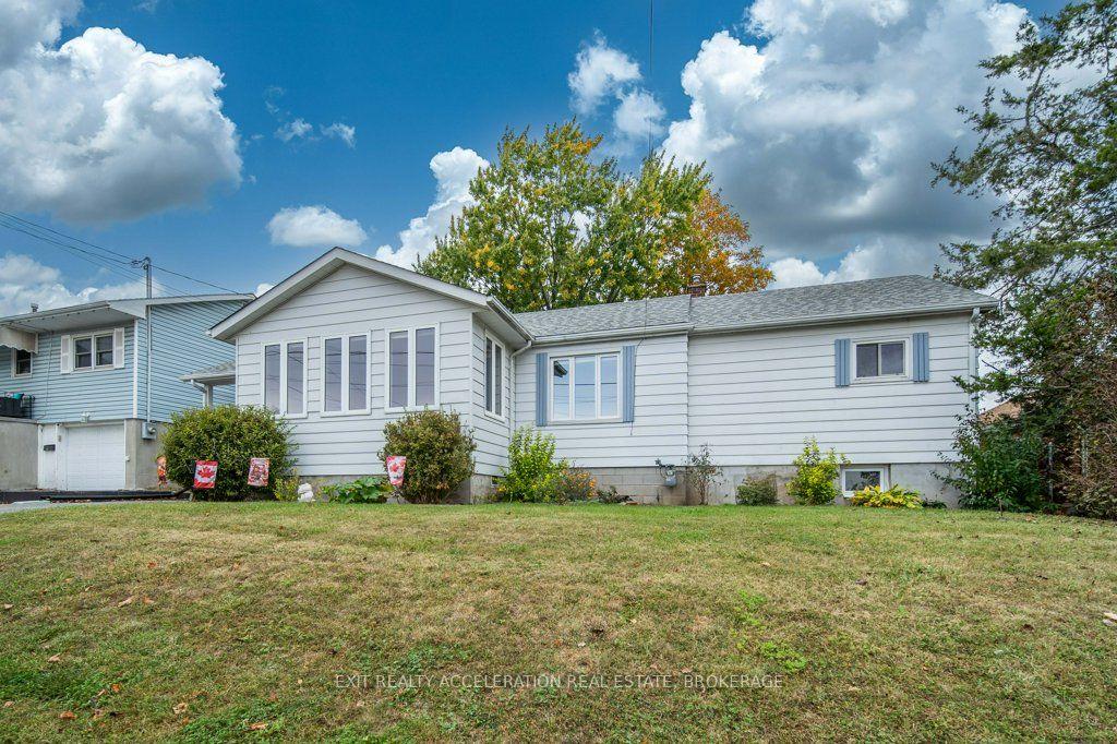 Photo 4 of 66 North Park Gardens, Belleville, Belleville Ward — HOMEH