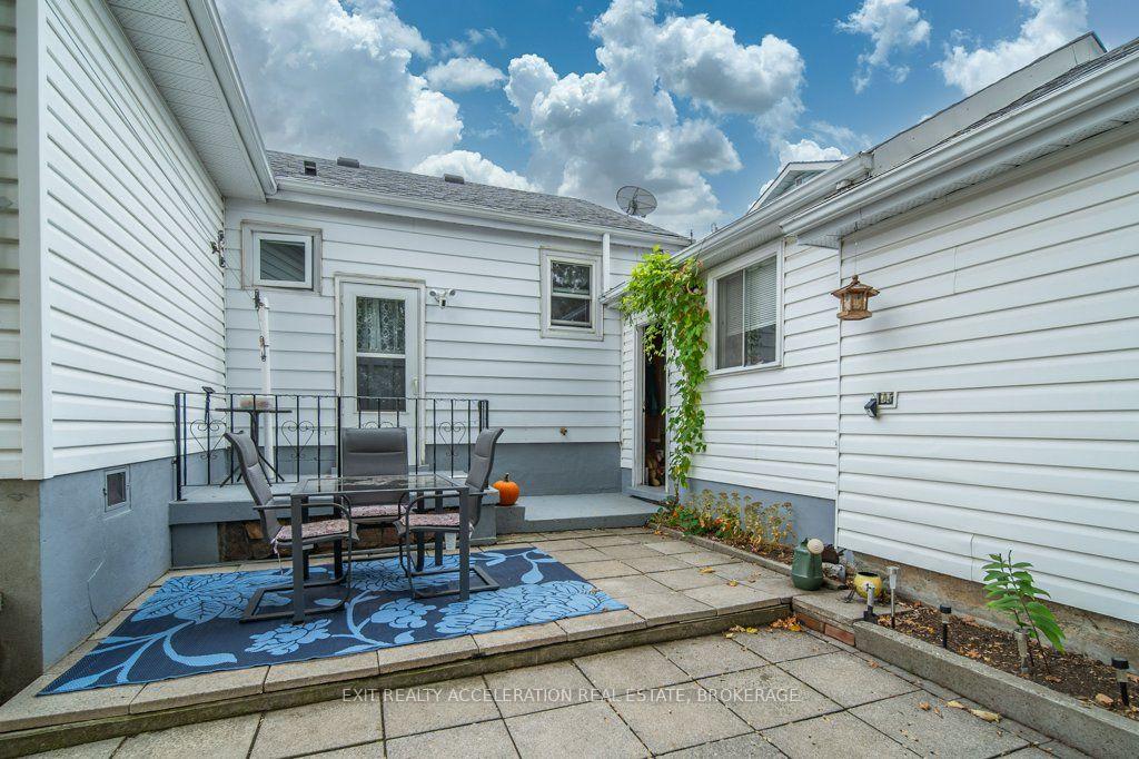 Photo 40 of 66 North Park Gardens, Belleville, Belleville Ward — HOMEH