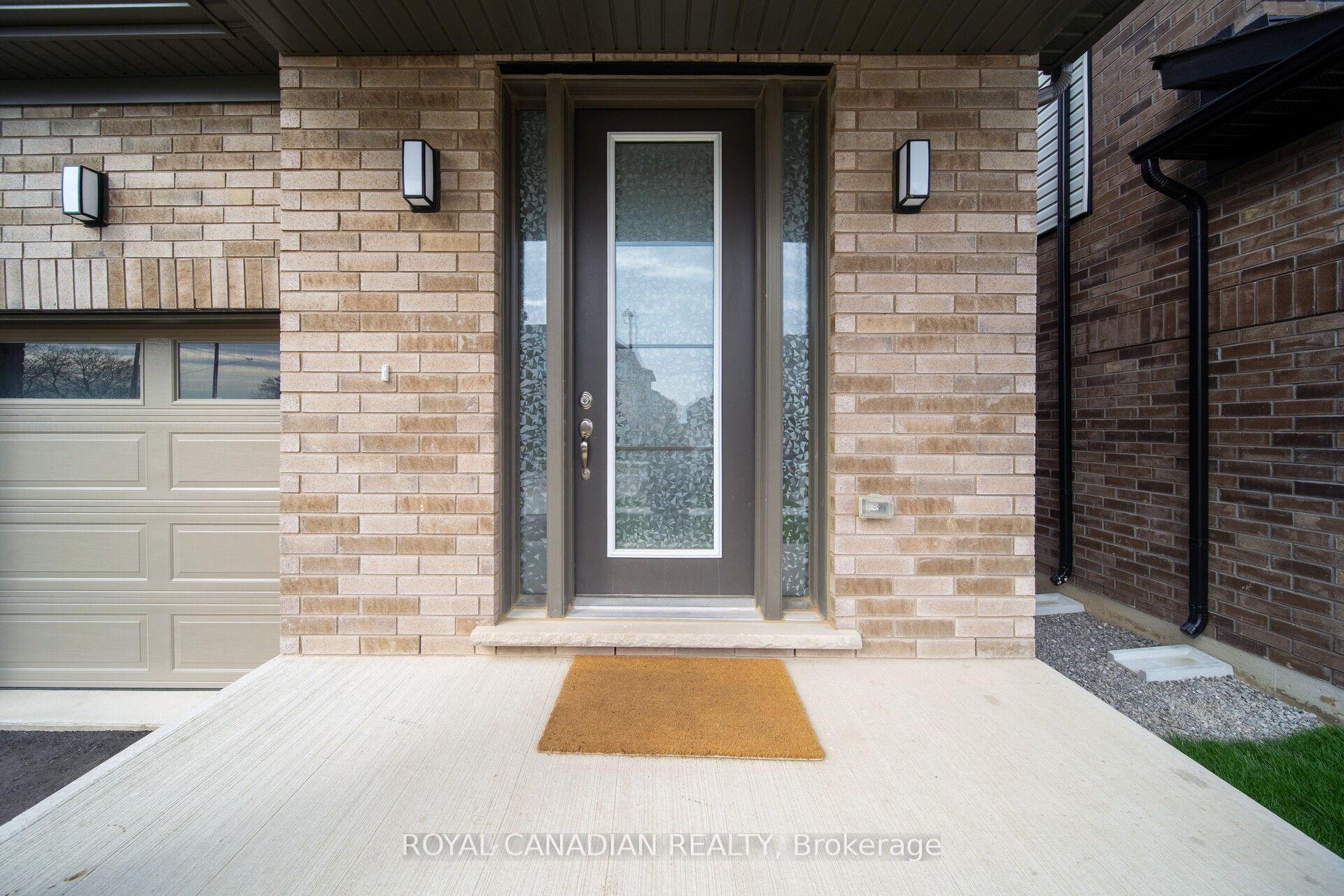 Photo 4 of 87 Soules Square, Hamilton, Binbrook — HOMEH
