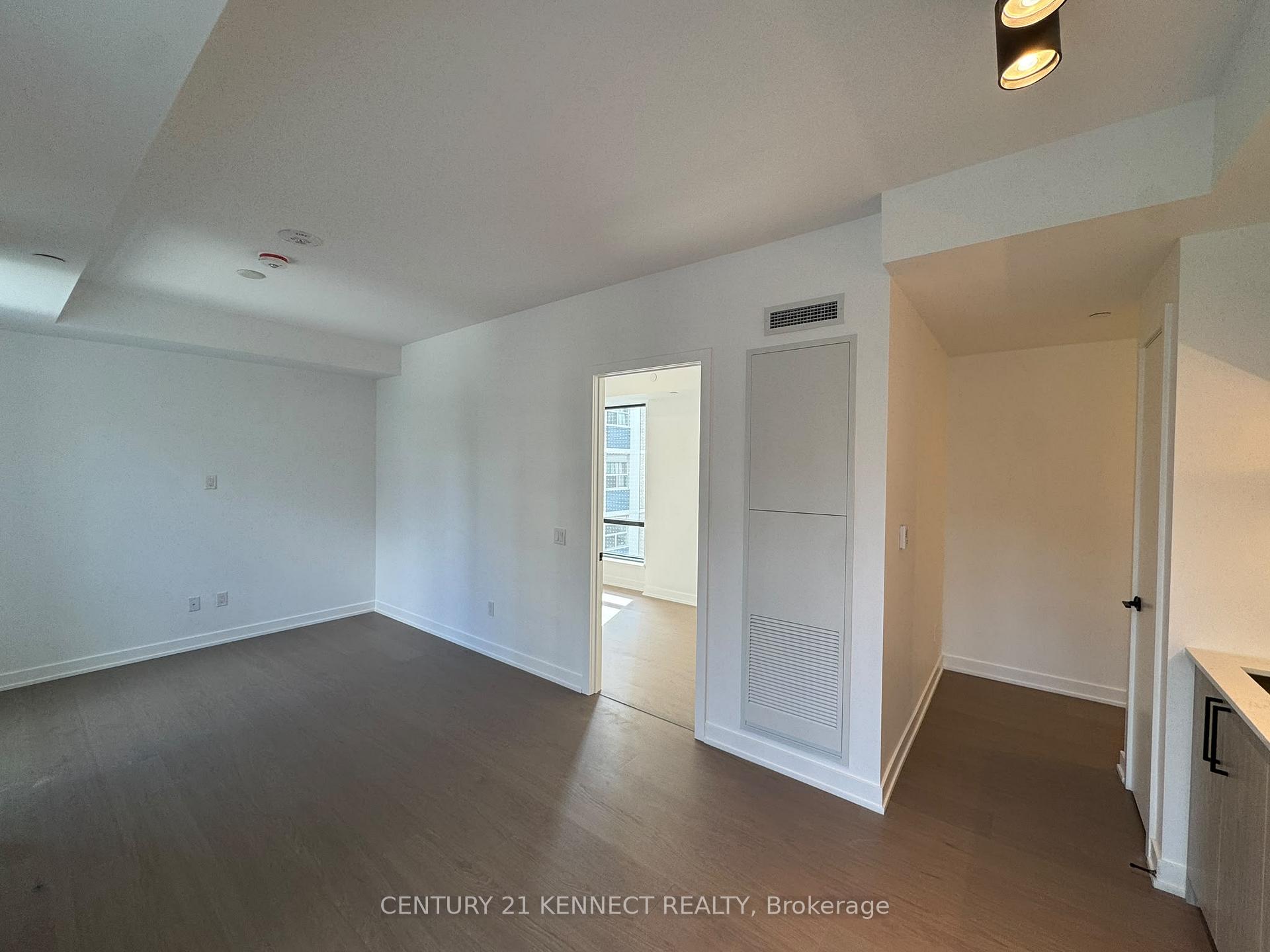 Photo 15 of Unit 527, 91 Montclair Avenue, Toronto, Forest Hill South — HOMEH