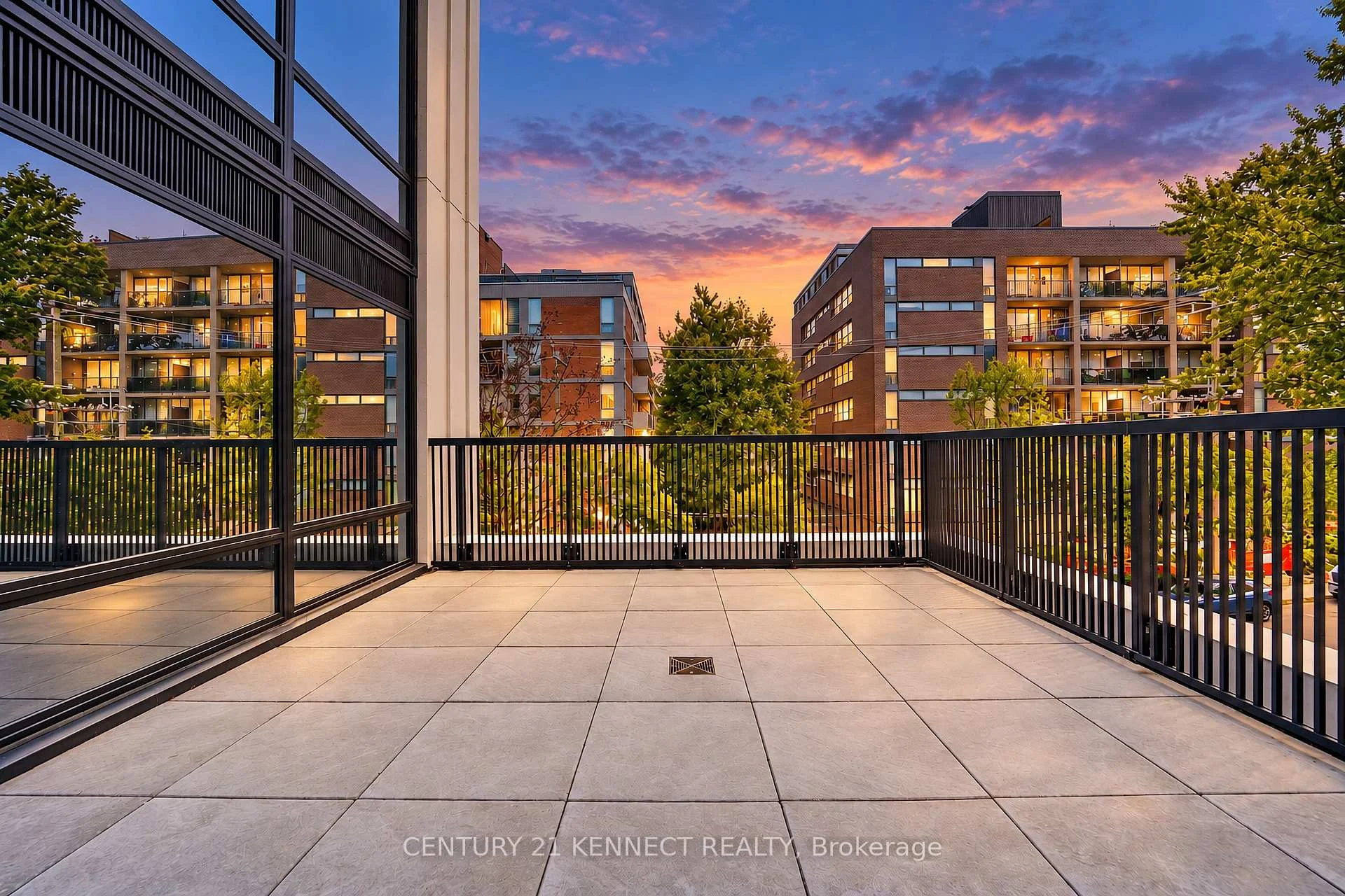 Photo 4 of Unit 527, 91 Montclair Avenue, Toronto, Forest Hill South — HOMEH