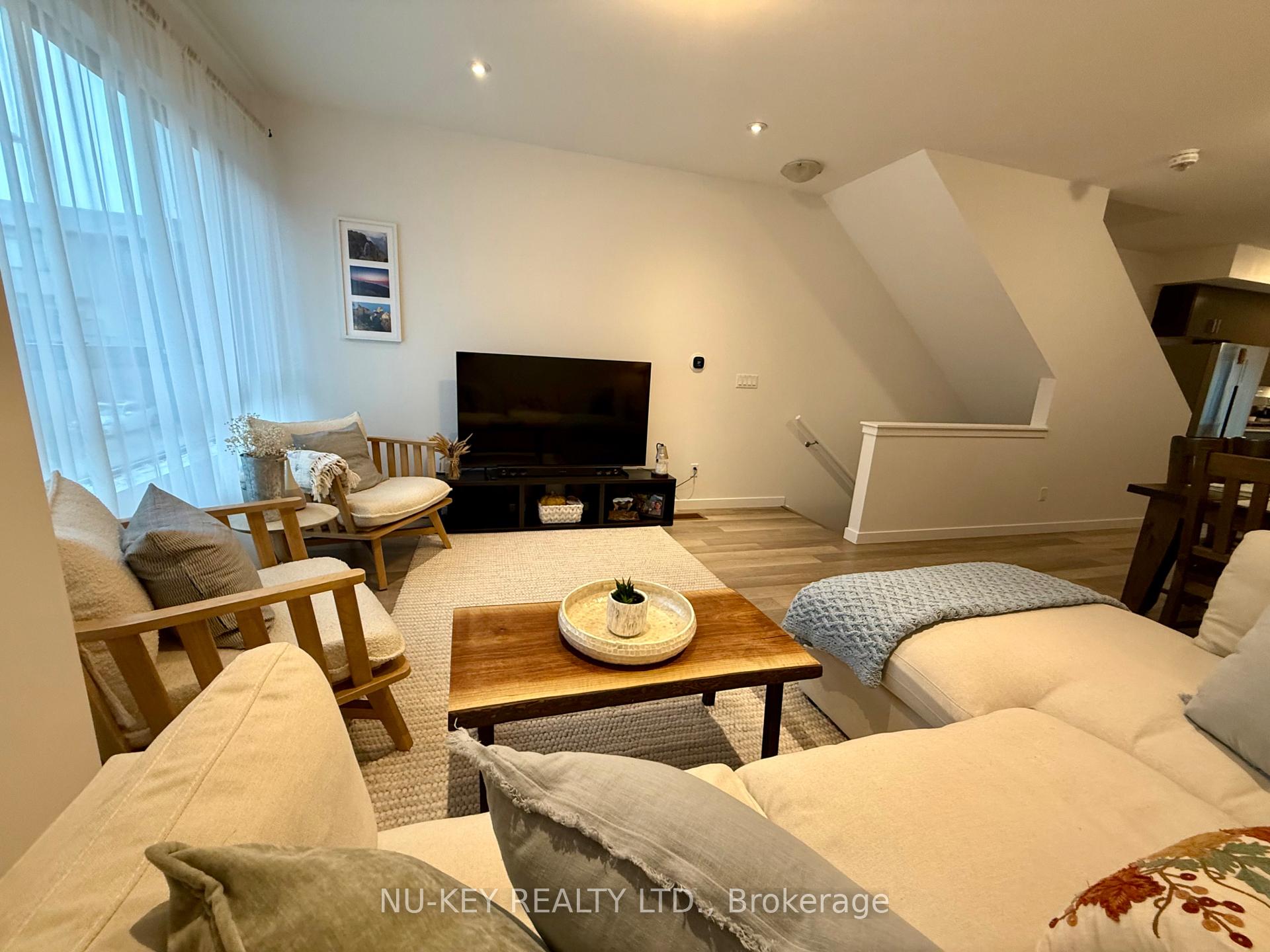 Photo 10 of Unit 81, 369 Essa Road, Barrie, Holly — HOMEH
