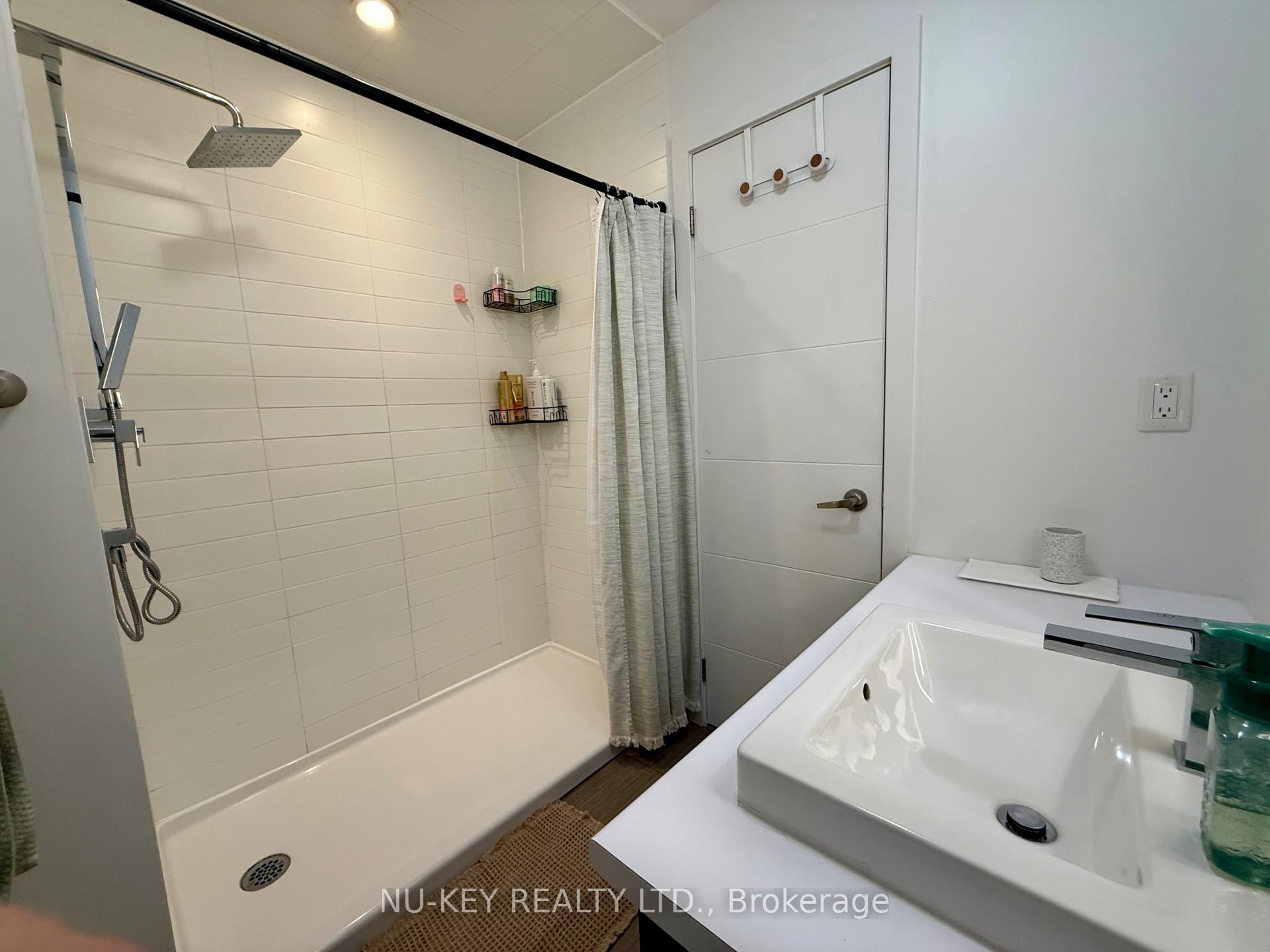 Photo 26 of Unit 81, 369 Essa Road, Barrie, Holly — HOMEH