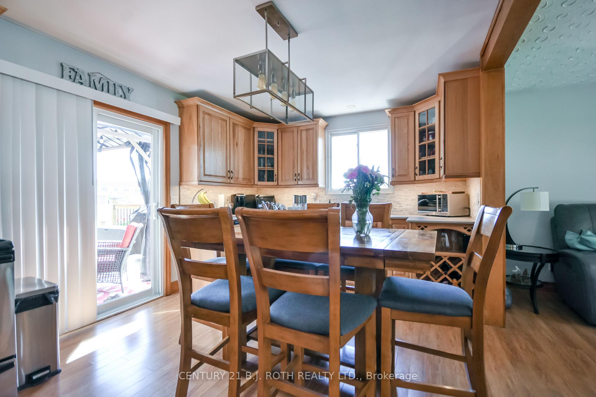 Photo 13 of 671 Simcoe Road, Bradford West Gwillimbury, Bradford — HOMEH