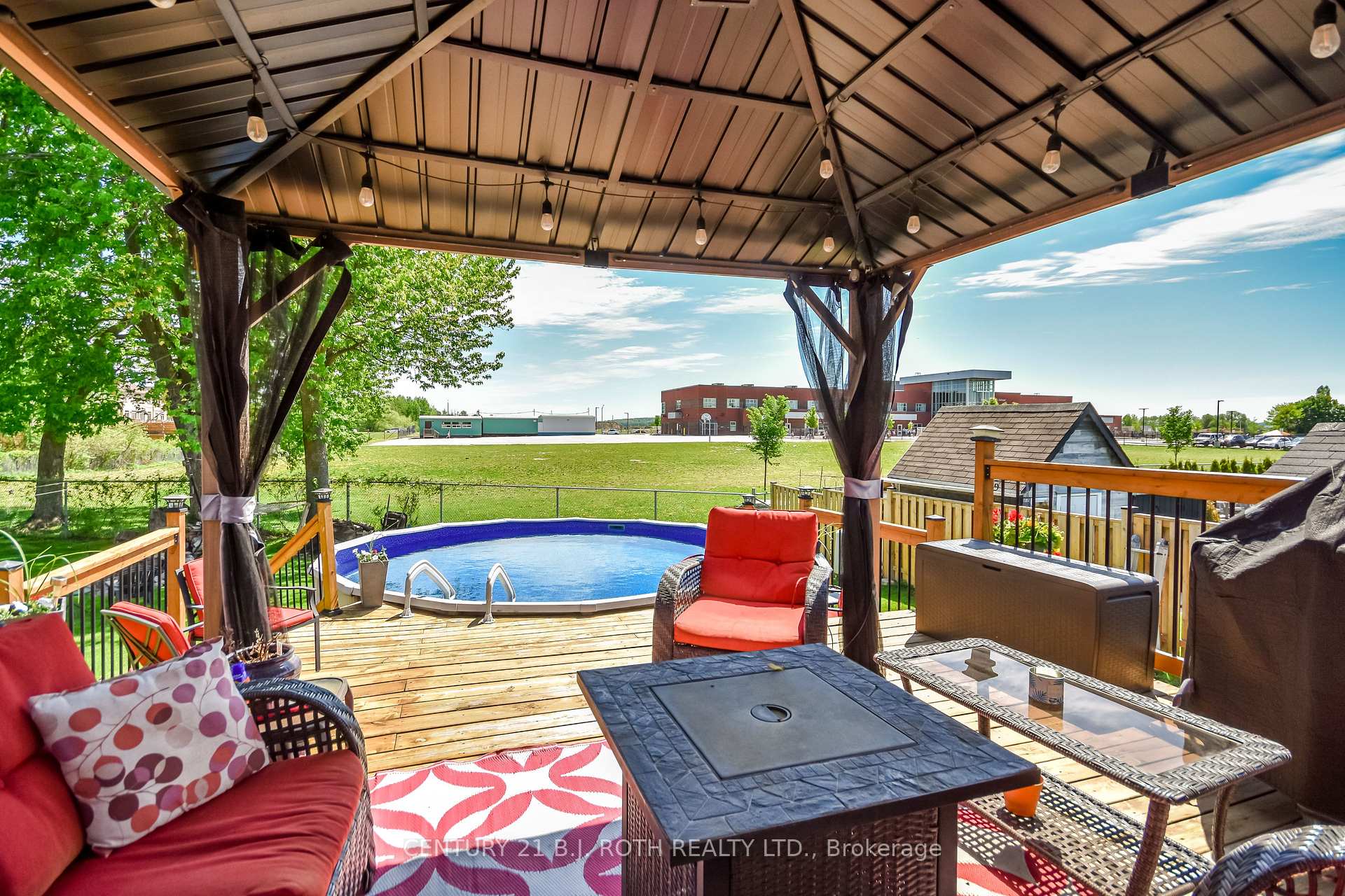 Photo 38 of 671 Simcoe Road, Bradford West Gwillimbury, Bradford — HOMEH