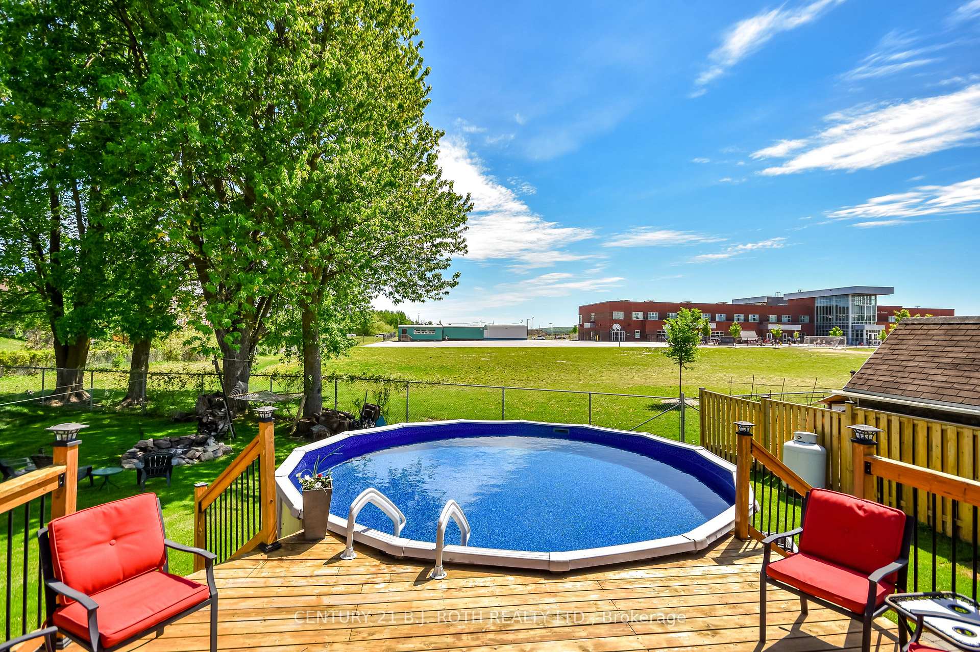 Photo 39 of 671 Simcoe Road, Bradford West Gwillimbury, Bradford — HOMEH