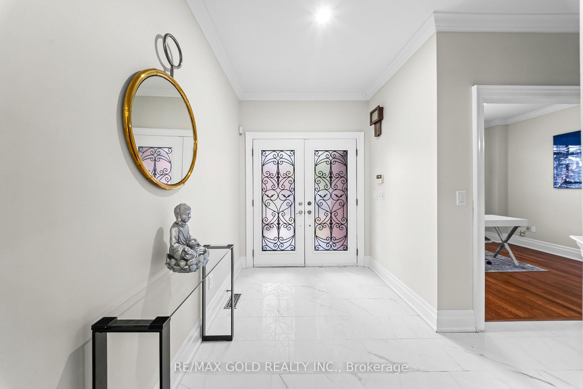 Photo 3 of 16 Regis Circle, Brampton, Vales of Castlemore North — HOMEH